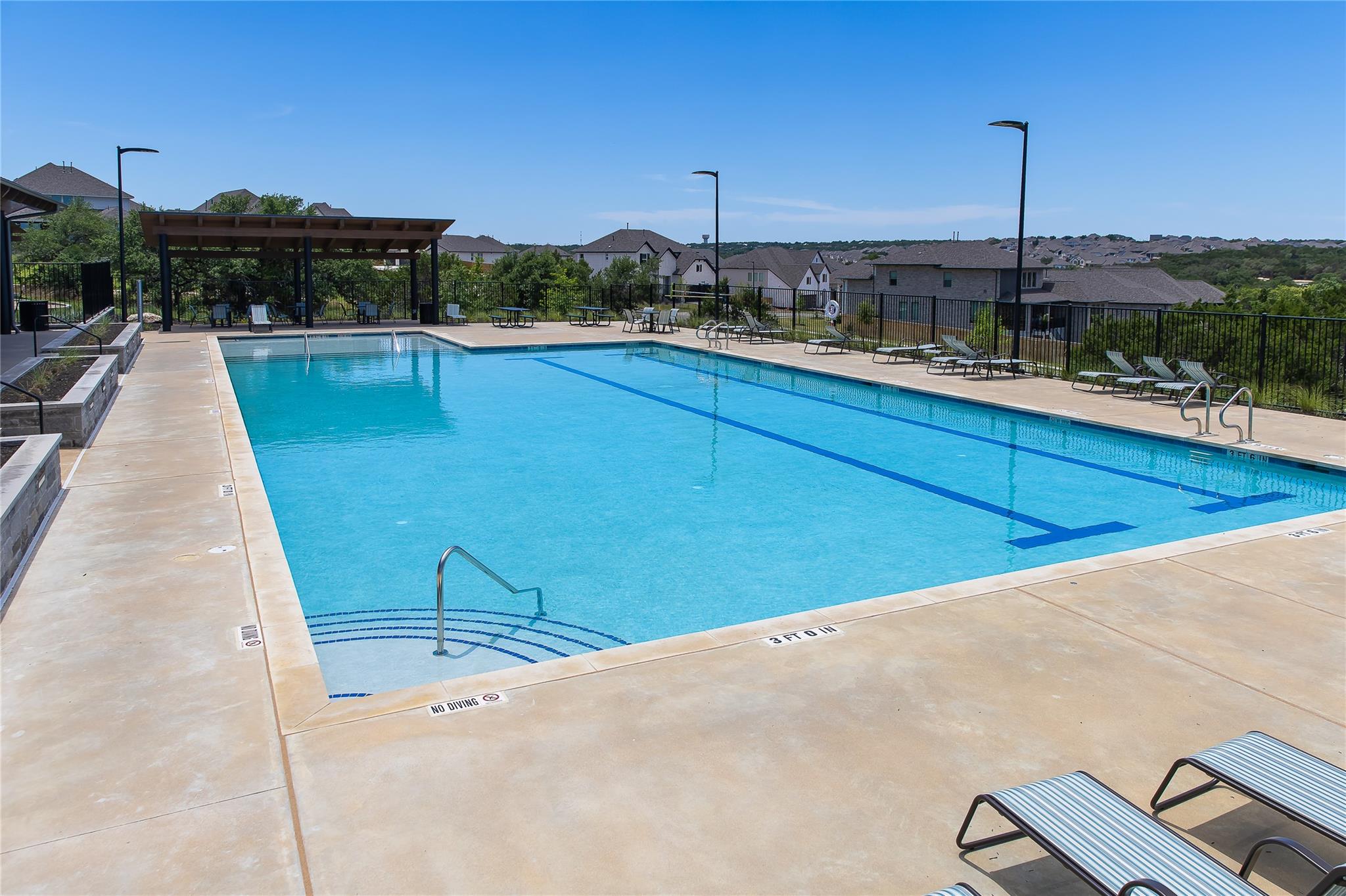 136 Amber Oak Ln, Georgetown, TX 78628