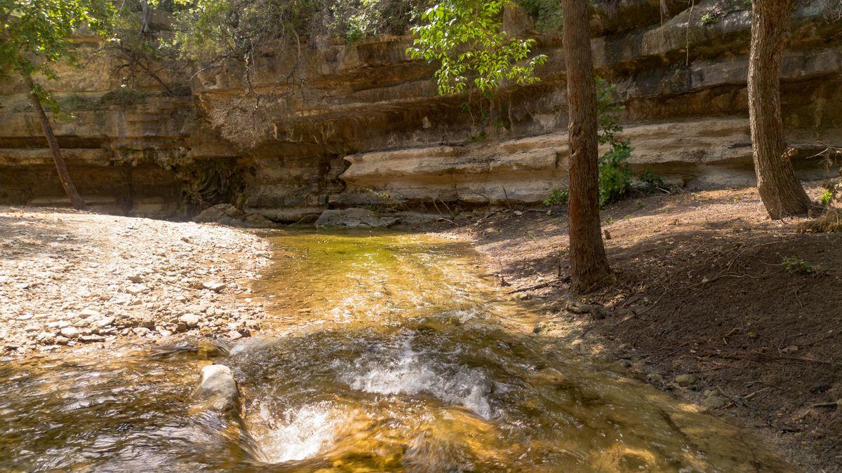 23642 & 23644 Nameless Rd, Leander, TX 78641