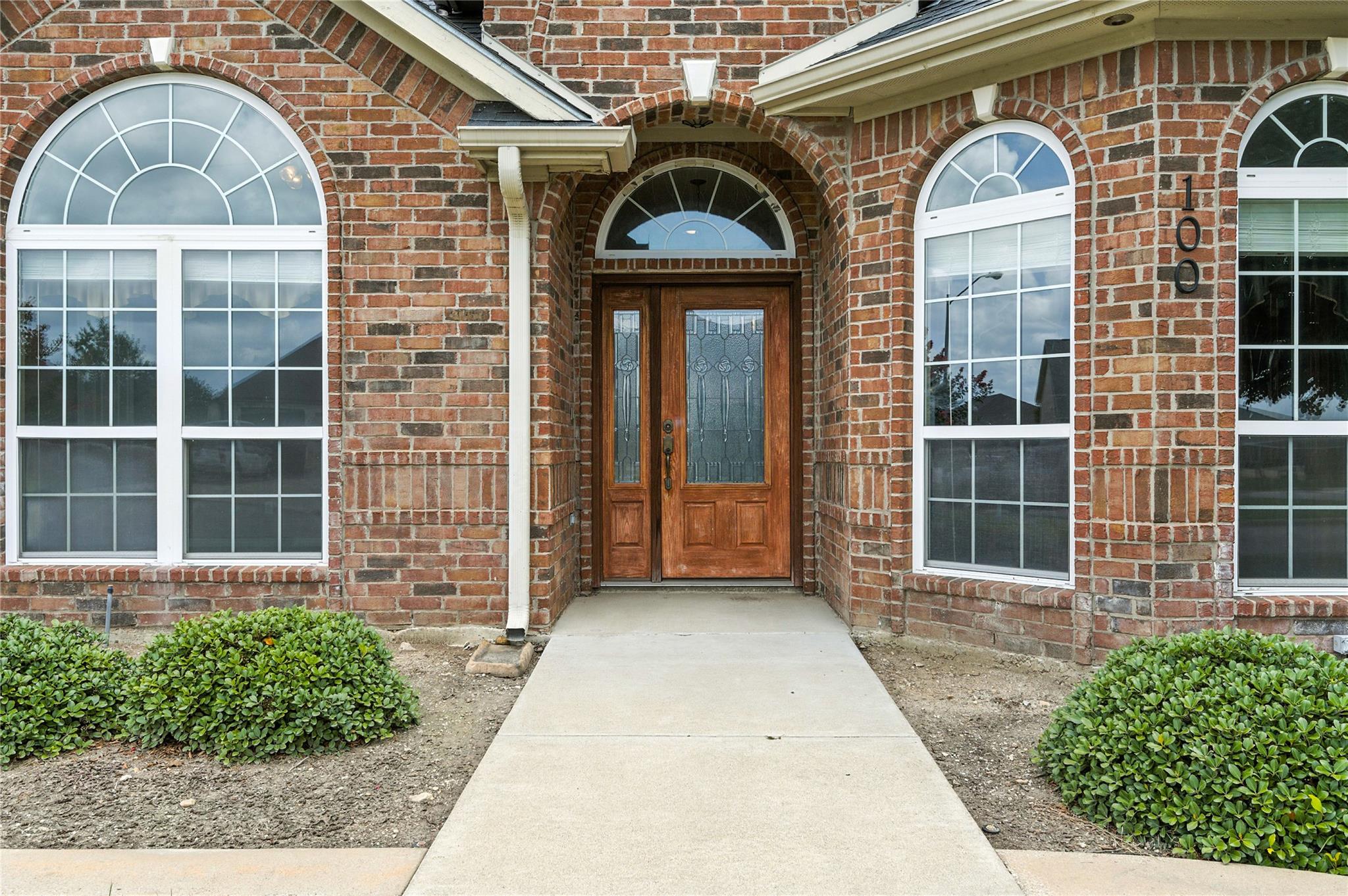 100 Davis Ct, Thorndale, TX 76577