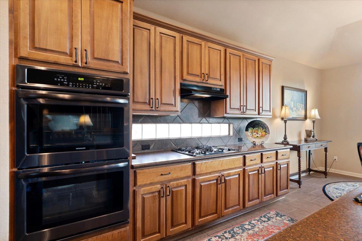 7600 Covered Bridge Dr, Austin, TX 78736