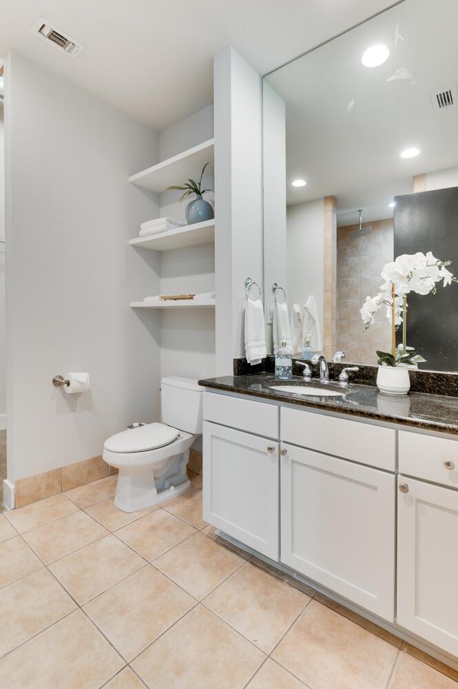 800 W. 5th St # 809, Austin, TX 78703