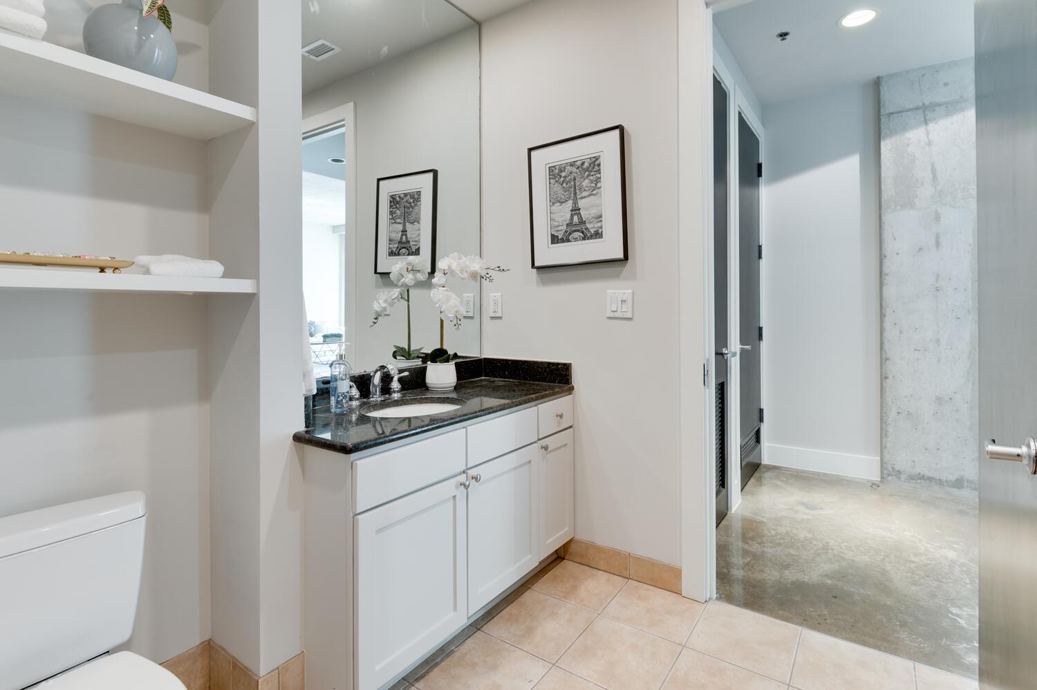 800 W. 5th St # 809, Austin, TX 78703