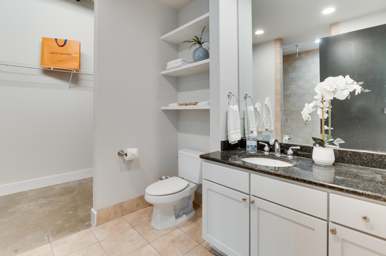 800 W. 5th St # 809, Austin, TX 78703