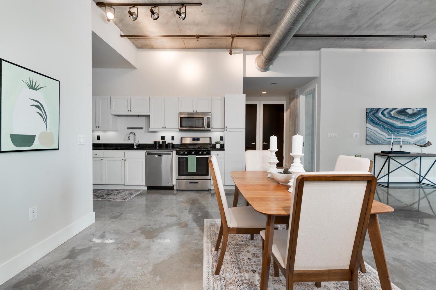 800 W. 5th St # 809, Austin, TX 78703