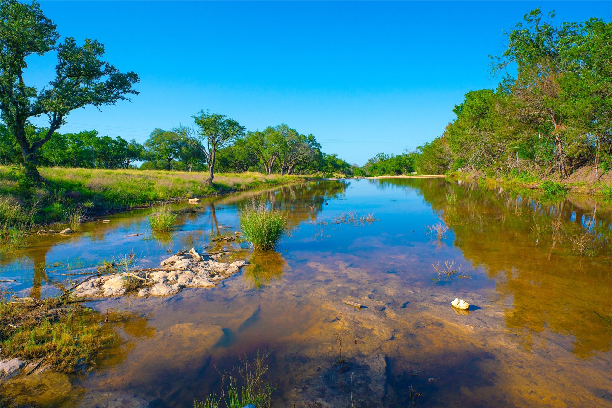 000 Rocky Creek Rnch, Johnson City, TX 78636
