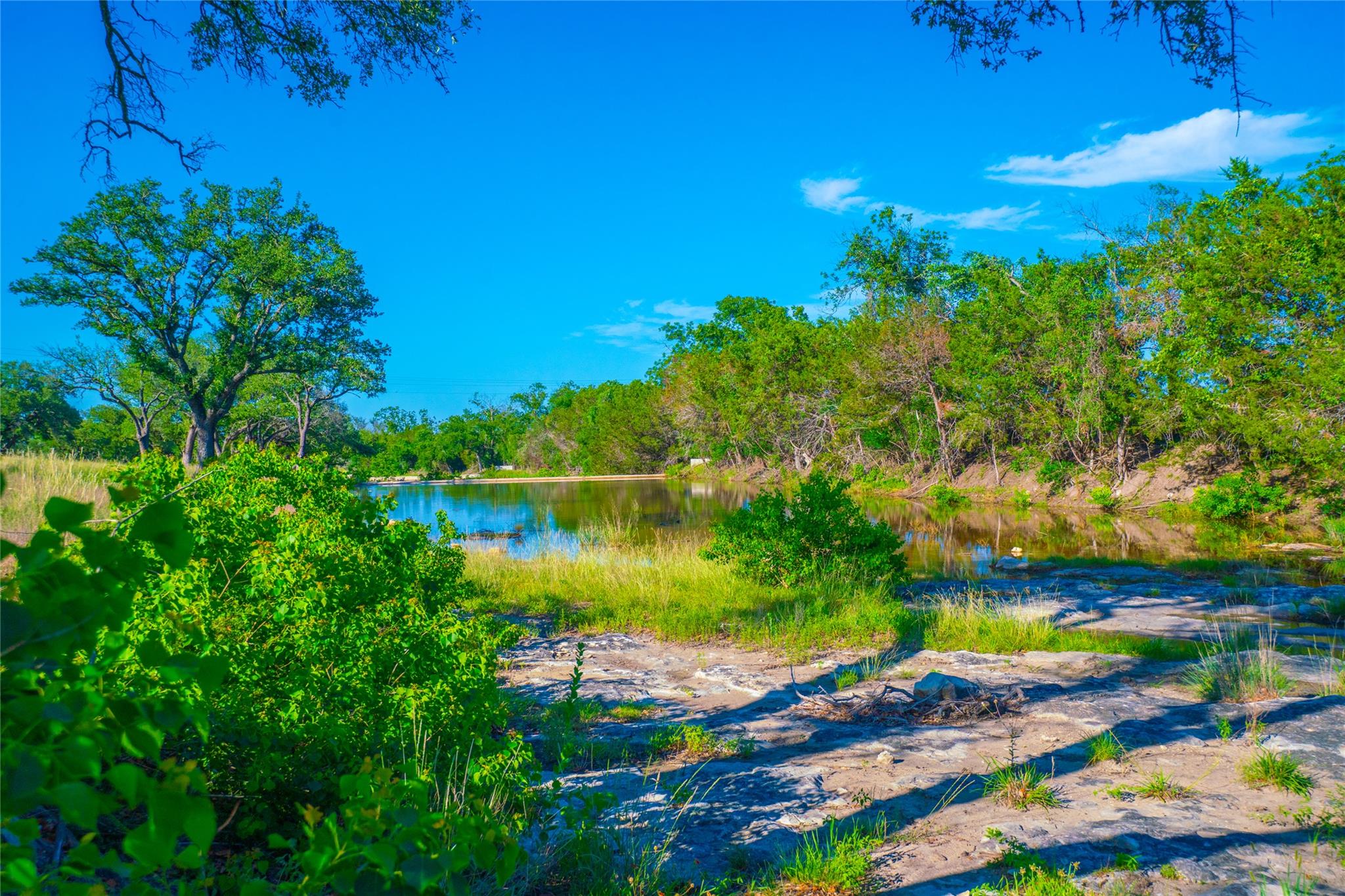 000 Rocky Creek Rnch, Johnson City, TX 78636