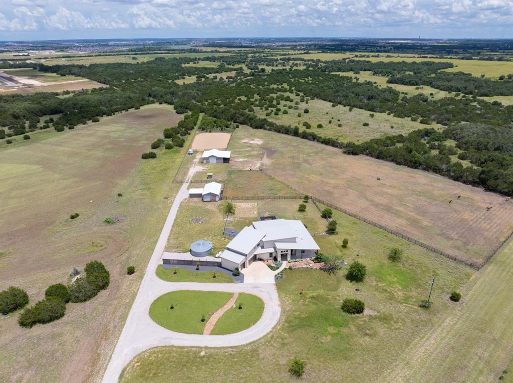 215 Mesa Vista Dr, Leander, TX 78641