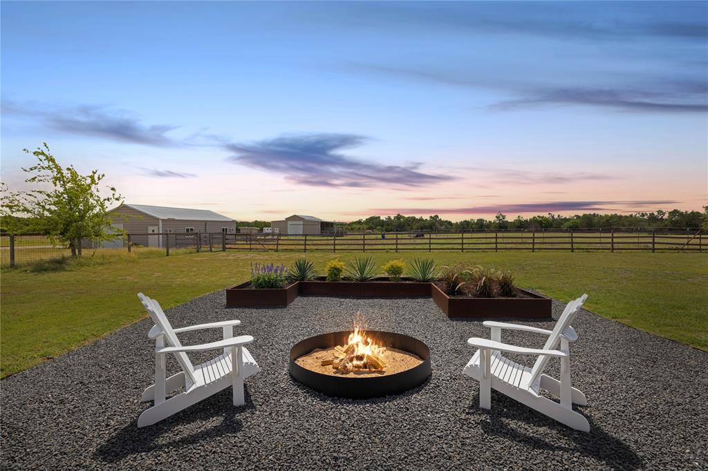 215 Mesa Vista Dr, Leander, TX 78641