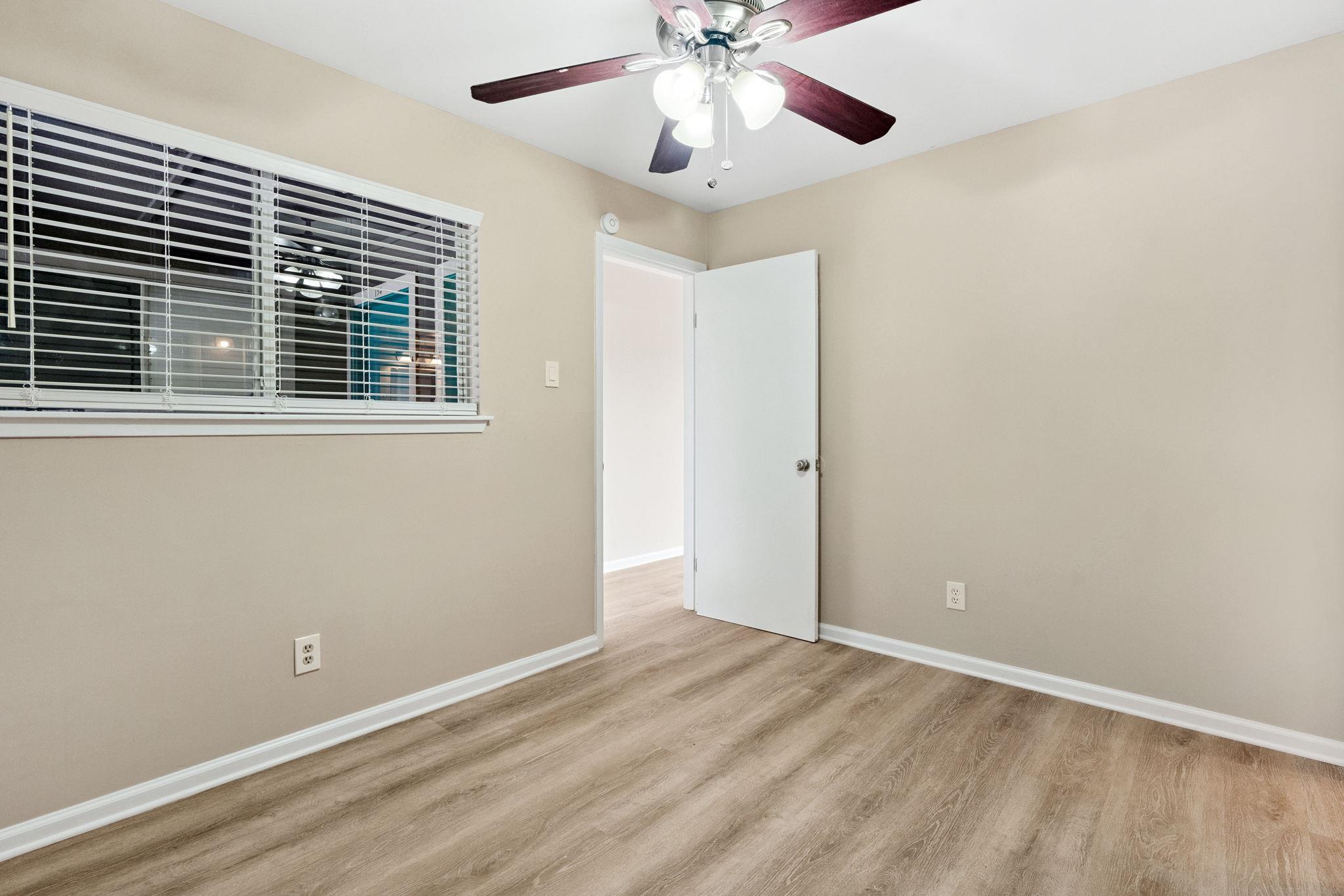 1840 Burton Dr # 155, Austin, TX 78741