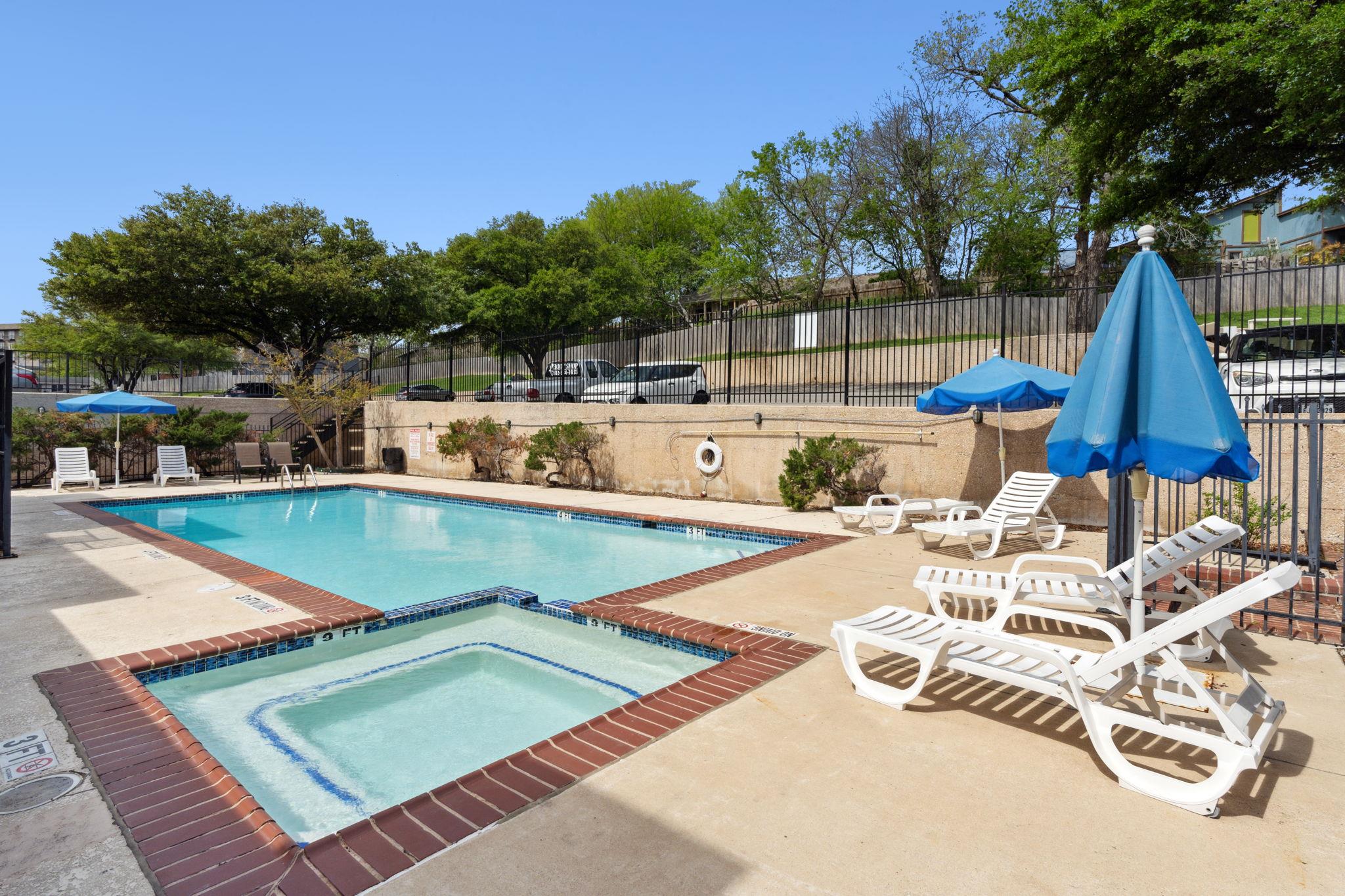 1840 Burton Dr # 155, Austin, TX 78741