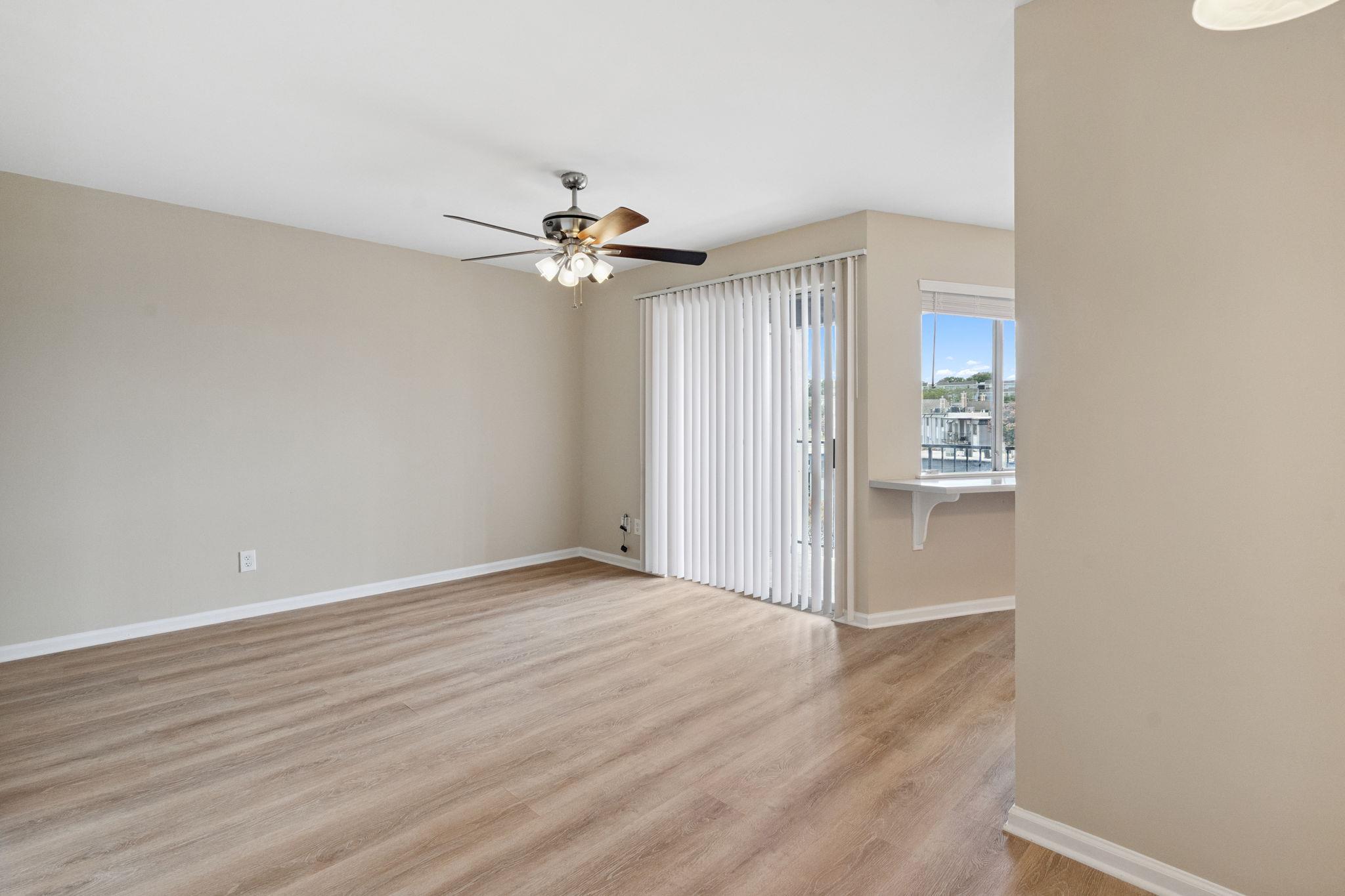 1840 Burton Dr # 155, Austin, TX 78741