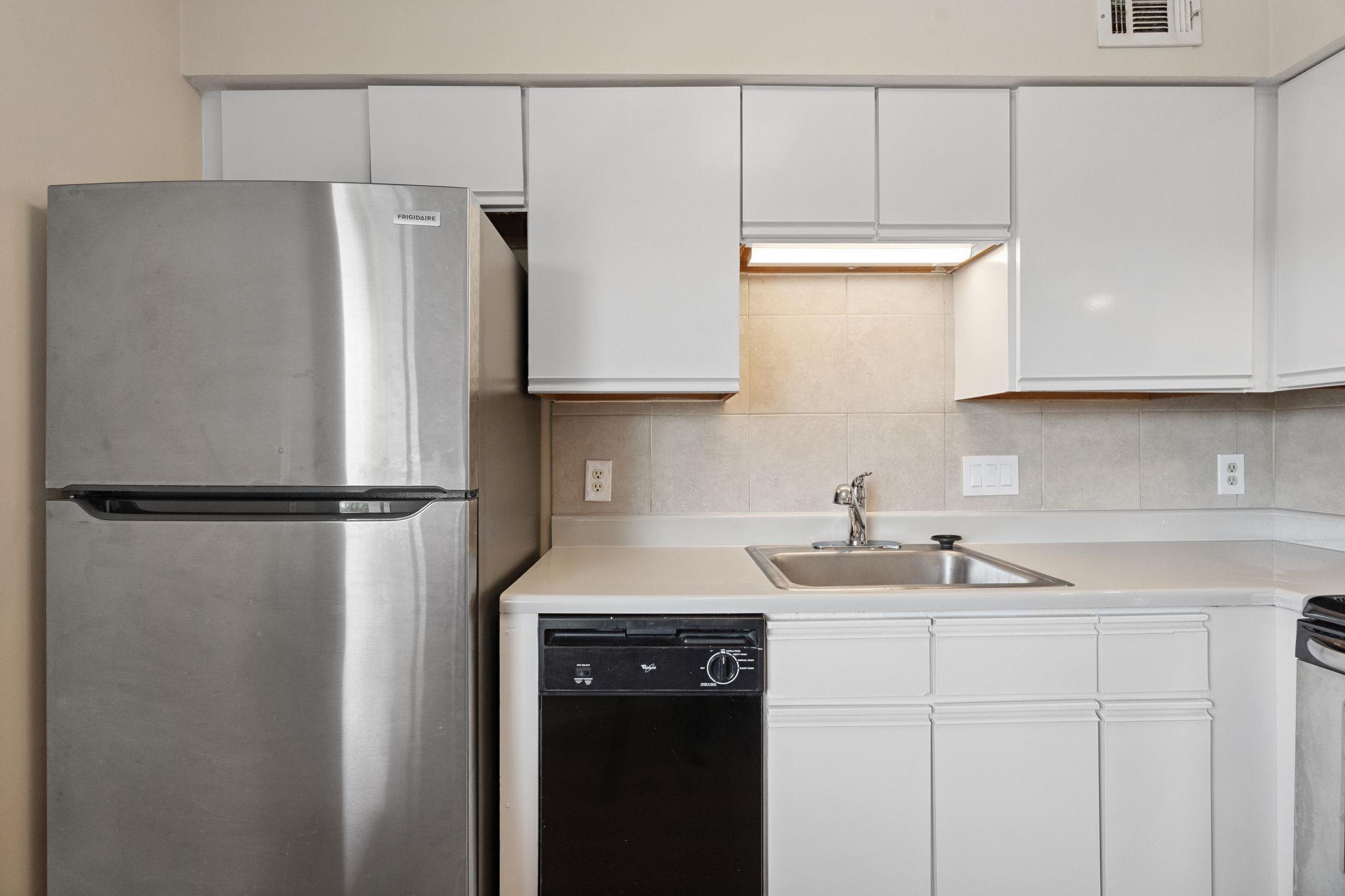 1840 Burton Dr # 155, Austin, TX 78741