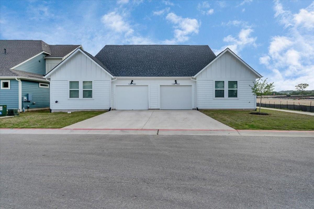 125 Harborside Dr # 102, San Marcos, TX 78666