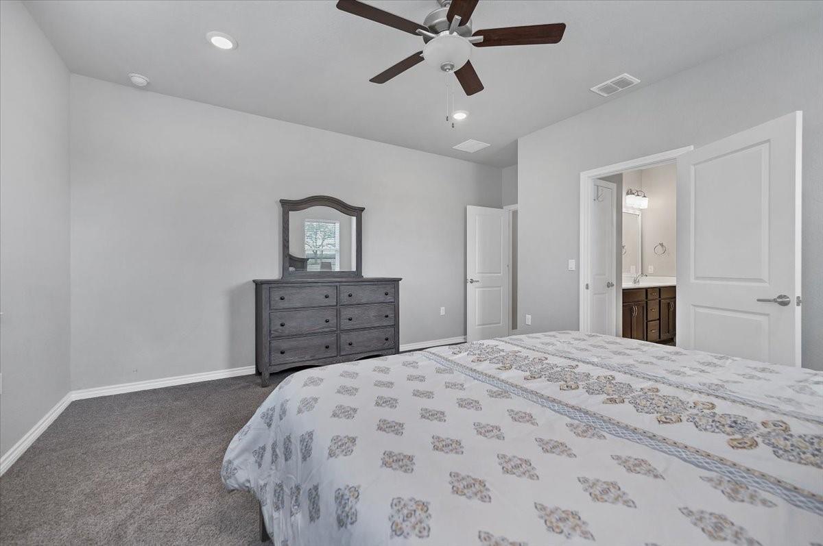 125 Harborside Dr # 102, San Marcos, TX 78666