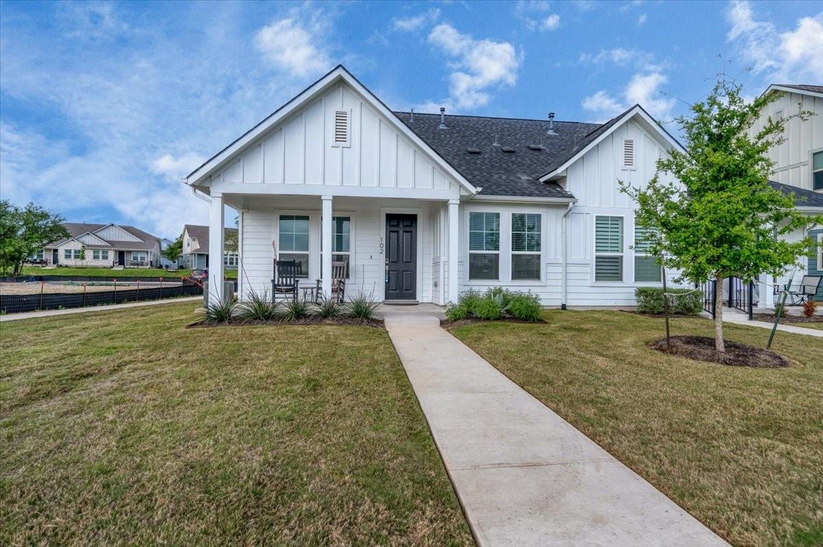 125 Harborside Dr # 102, San Marcos, TX 78666
