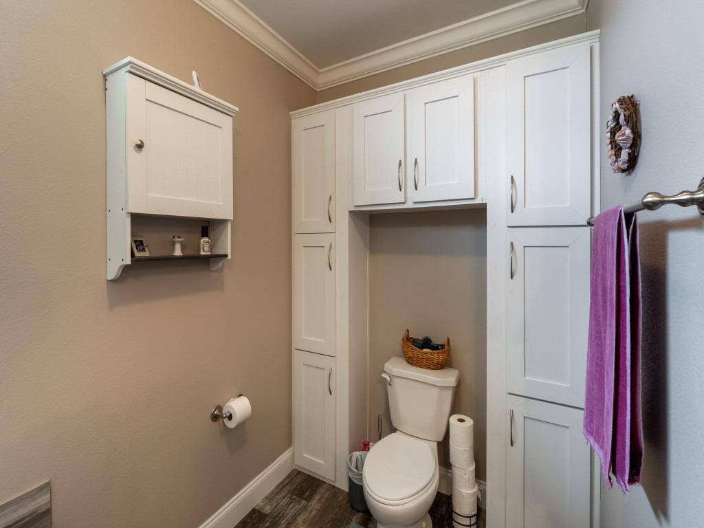 4220 Old McMahan Rd, Lockhart, TX 78644
