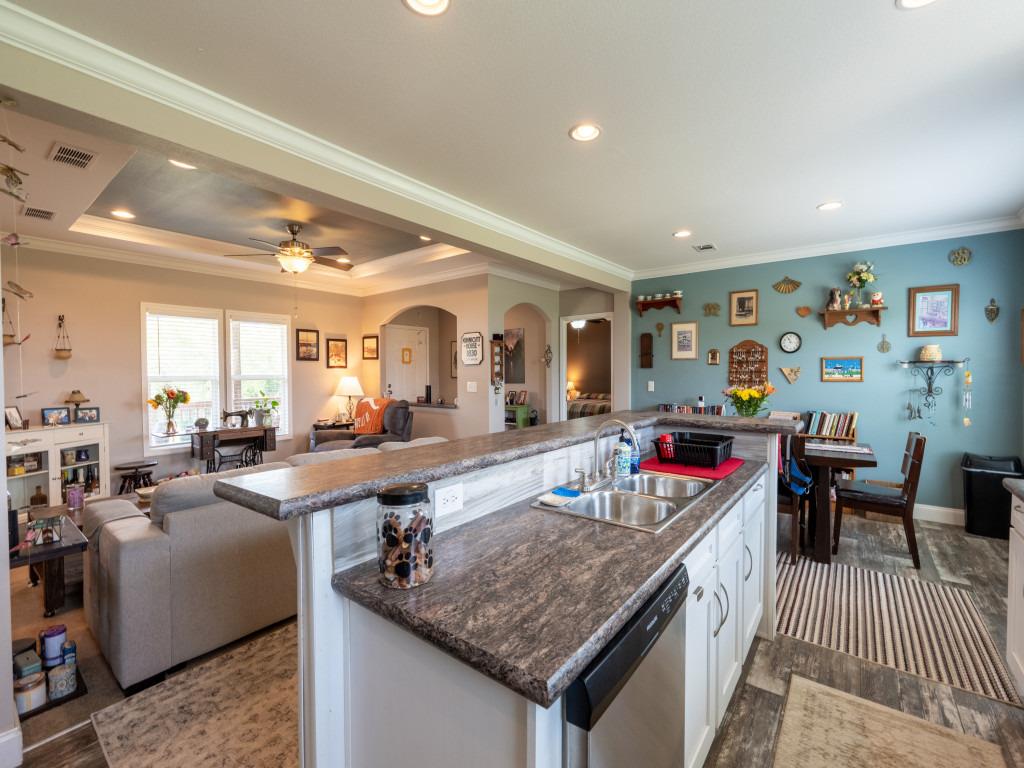 4220 Old McMahan Rd, Lockhart, TX 78644