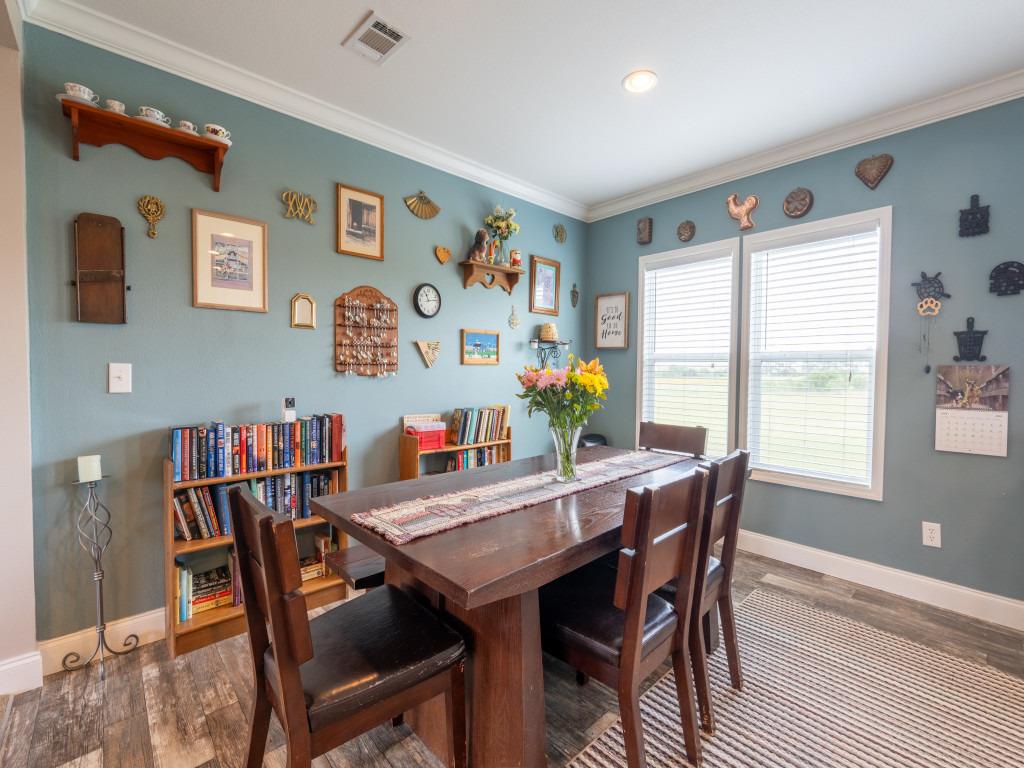 4220 Old McMahan Rd, Lockhart, TX 78644
