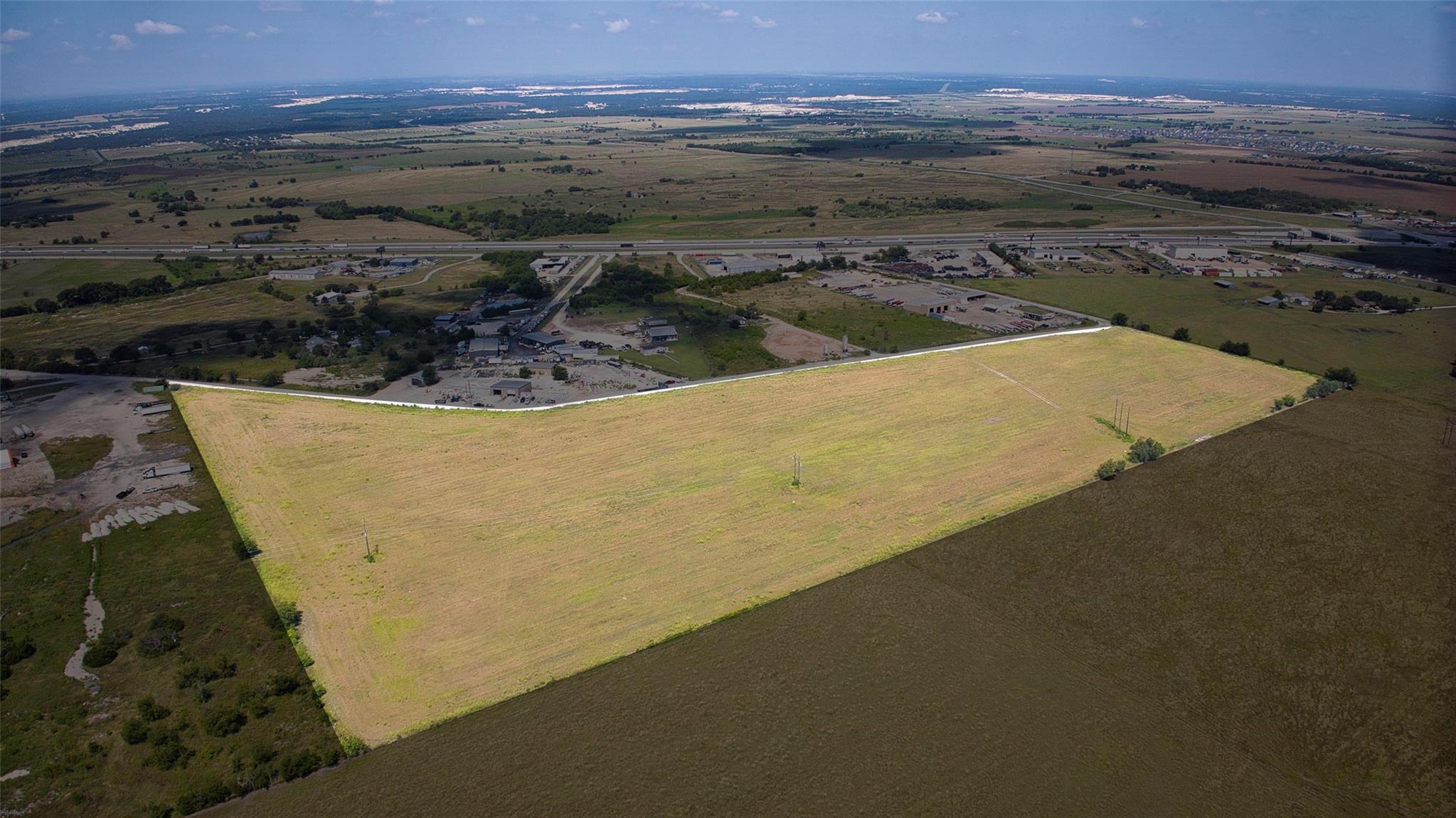 35 IH, Jarrell, TX 76537