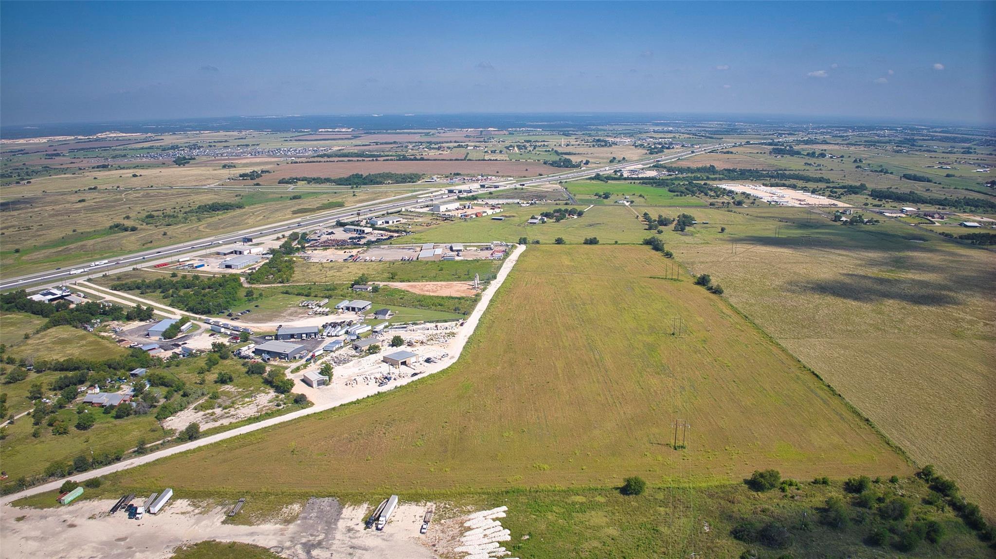 35 IH, Jarrell, TX 76537