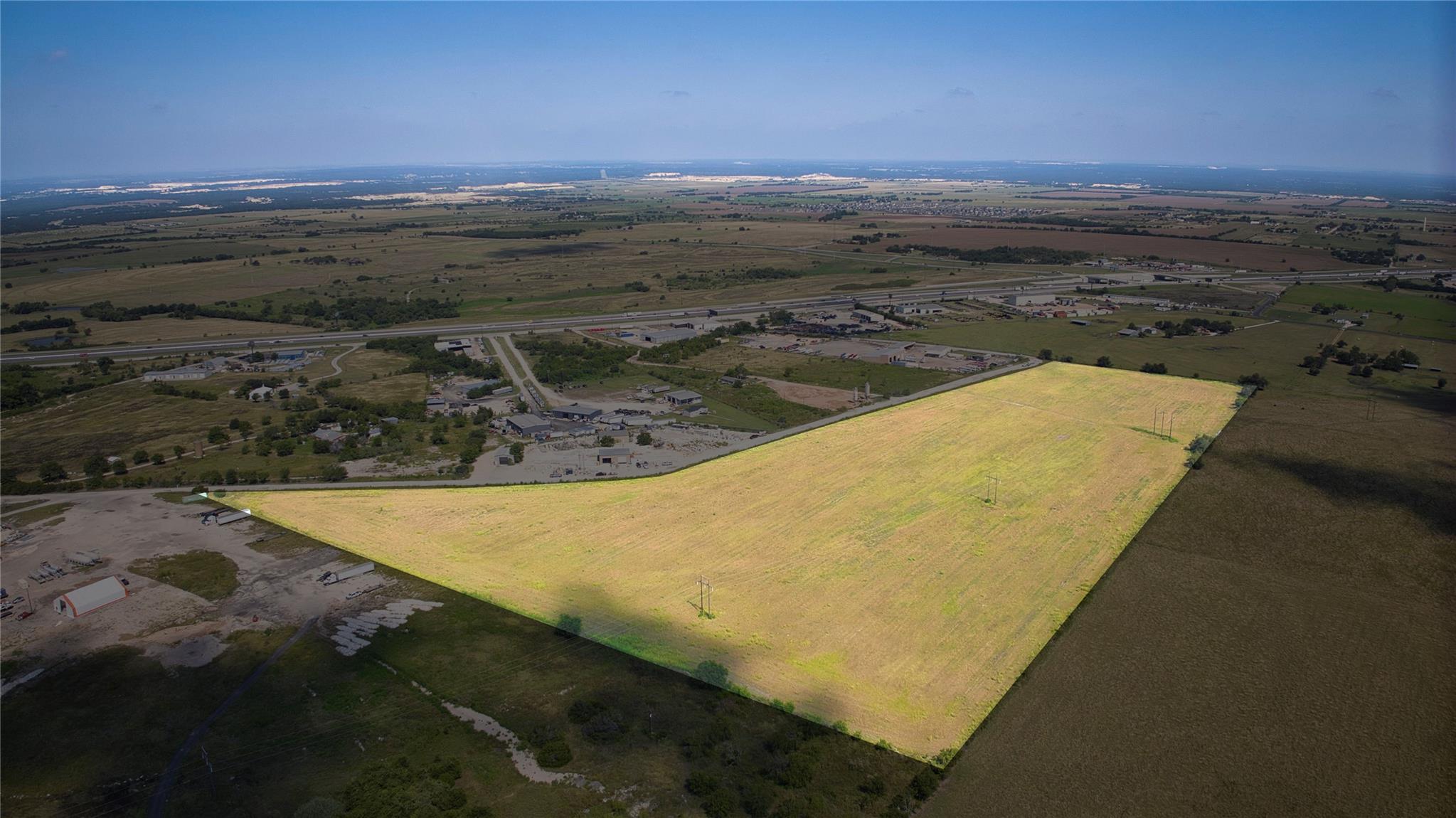 35 IH, Jarrell, TX 76537