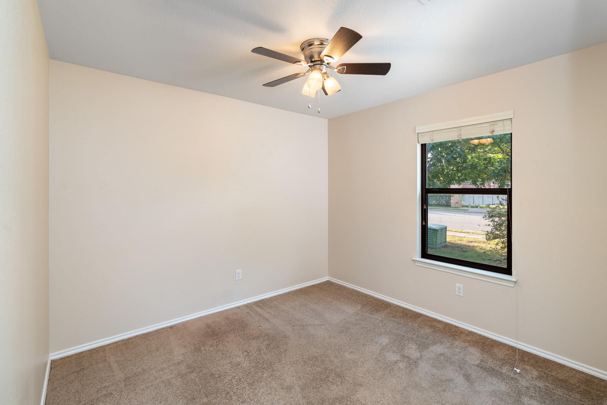 913 Mahomet Dr, Pflugerville, TX 78660