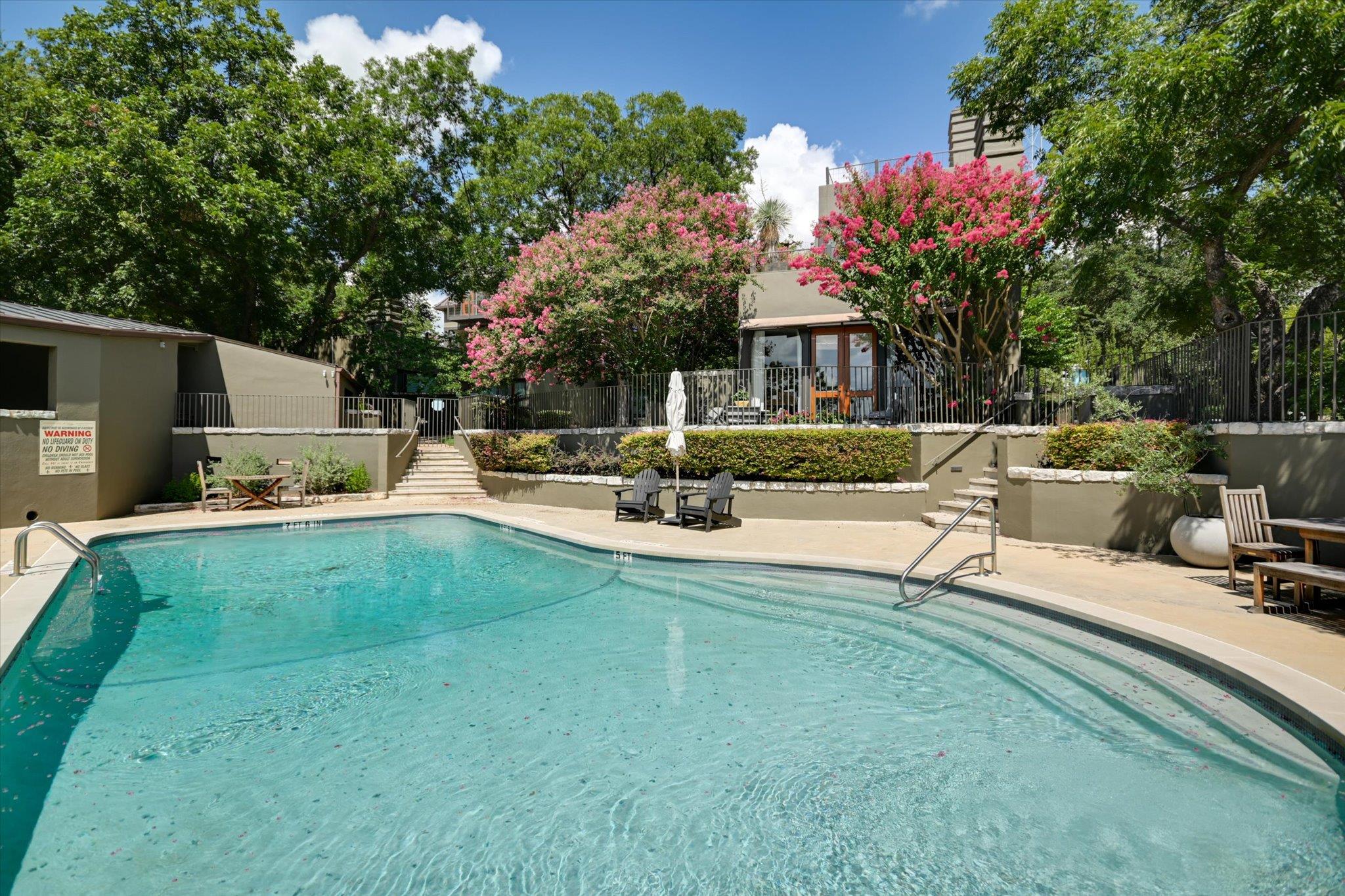 1111 W 12th St # 118, Austin, TX 78703