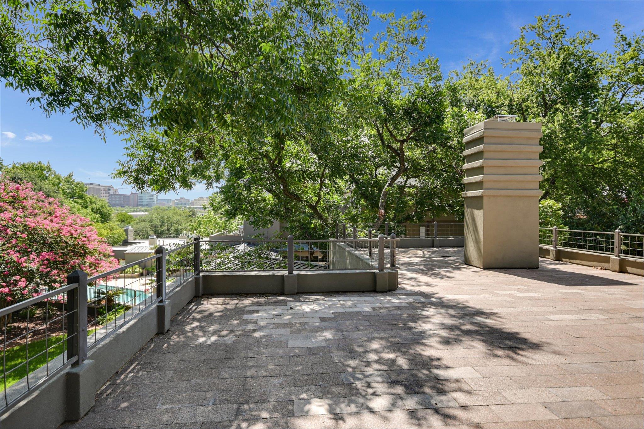 1111 W 12th St # 118, Austin, TX 78703