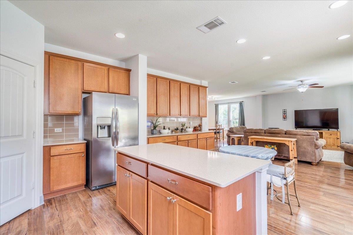 212 Apricot Dr, Kyle, TX 78640