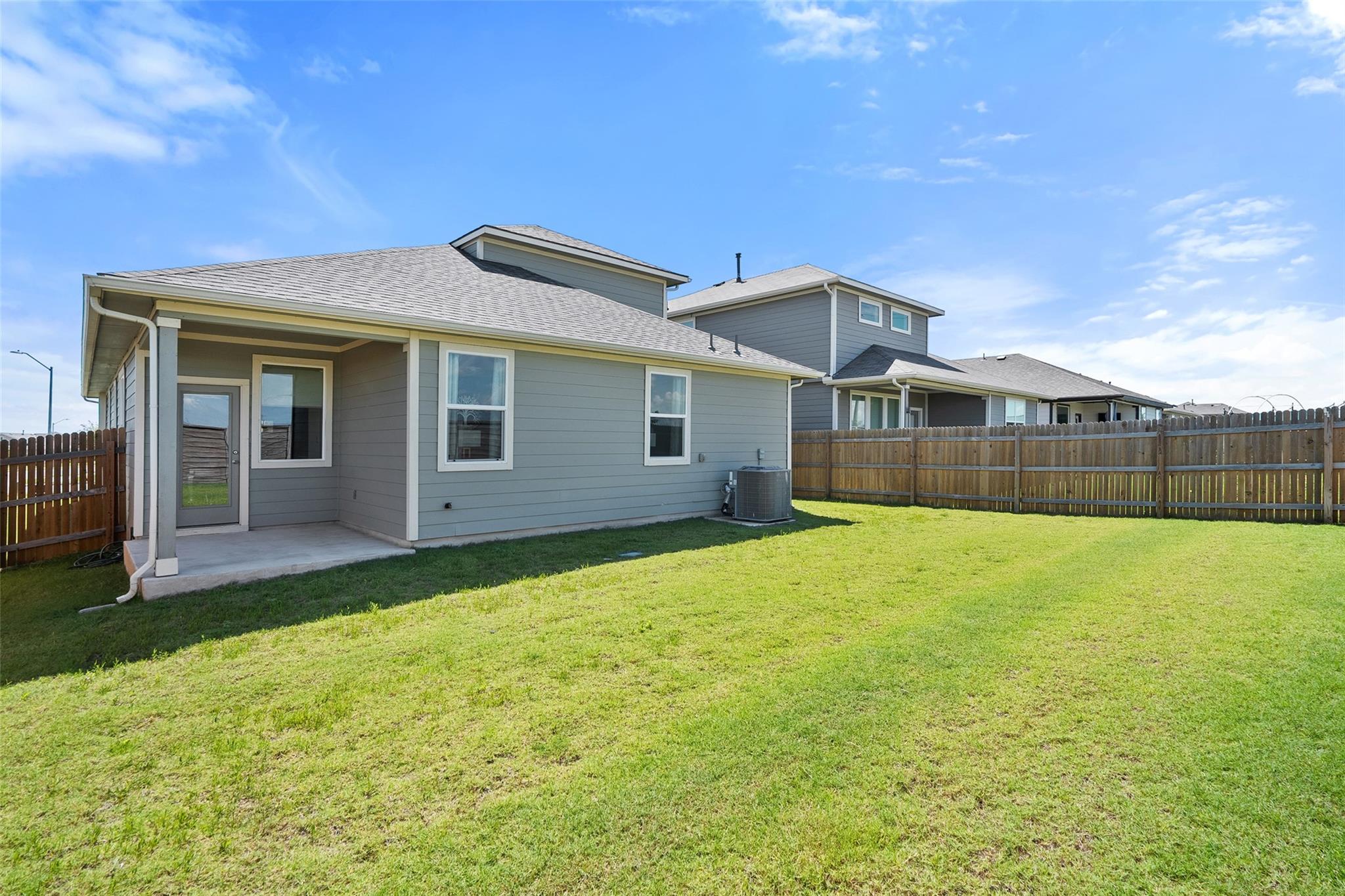 202 Barton Creek Ln, Hutto, TX 78634