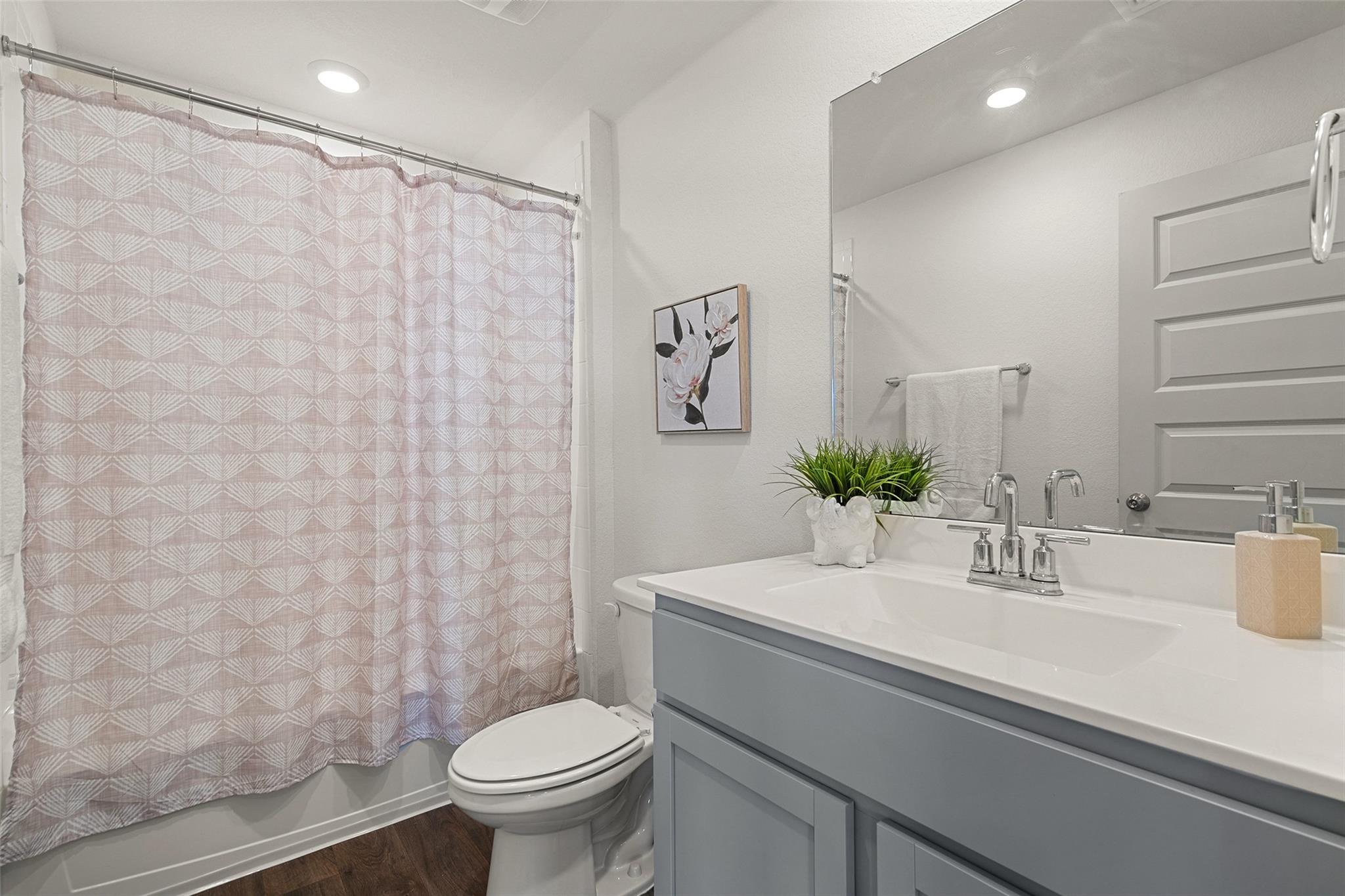 202 Barton Creek Ln, Hutto, TX 78634