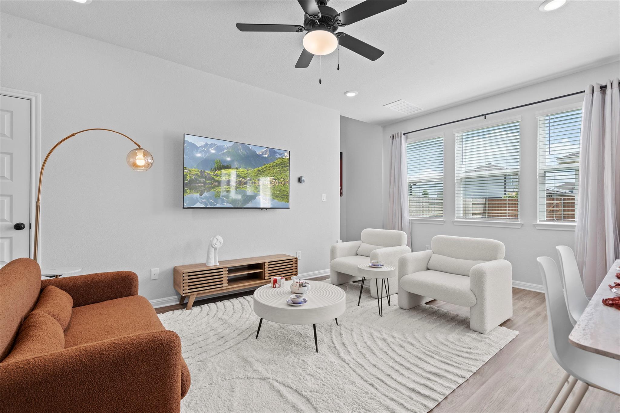 2425 Amara Levi Ln, Round Rock, TX 78665