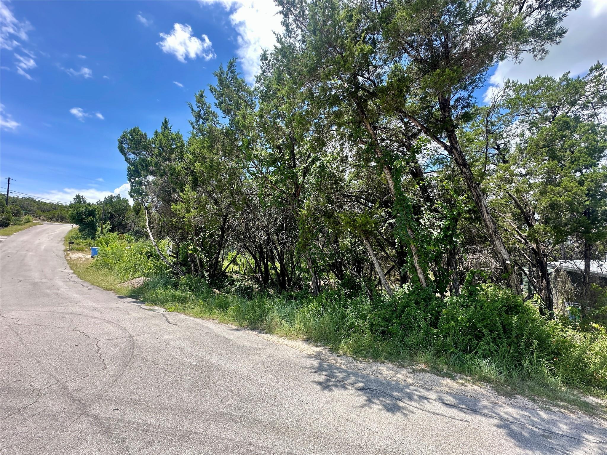 8316 Bronco Ln, Lago Vista, TX 78645