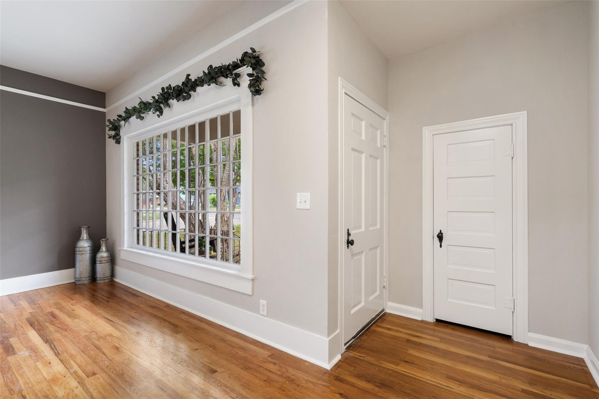 208 W 5th St, Lampasas, TX 76550