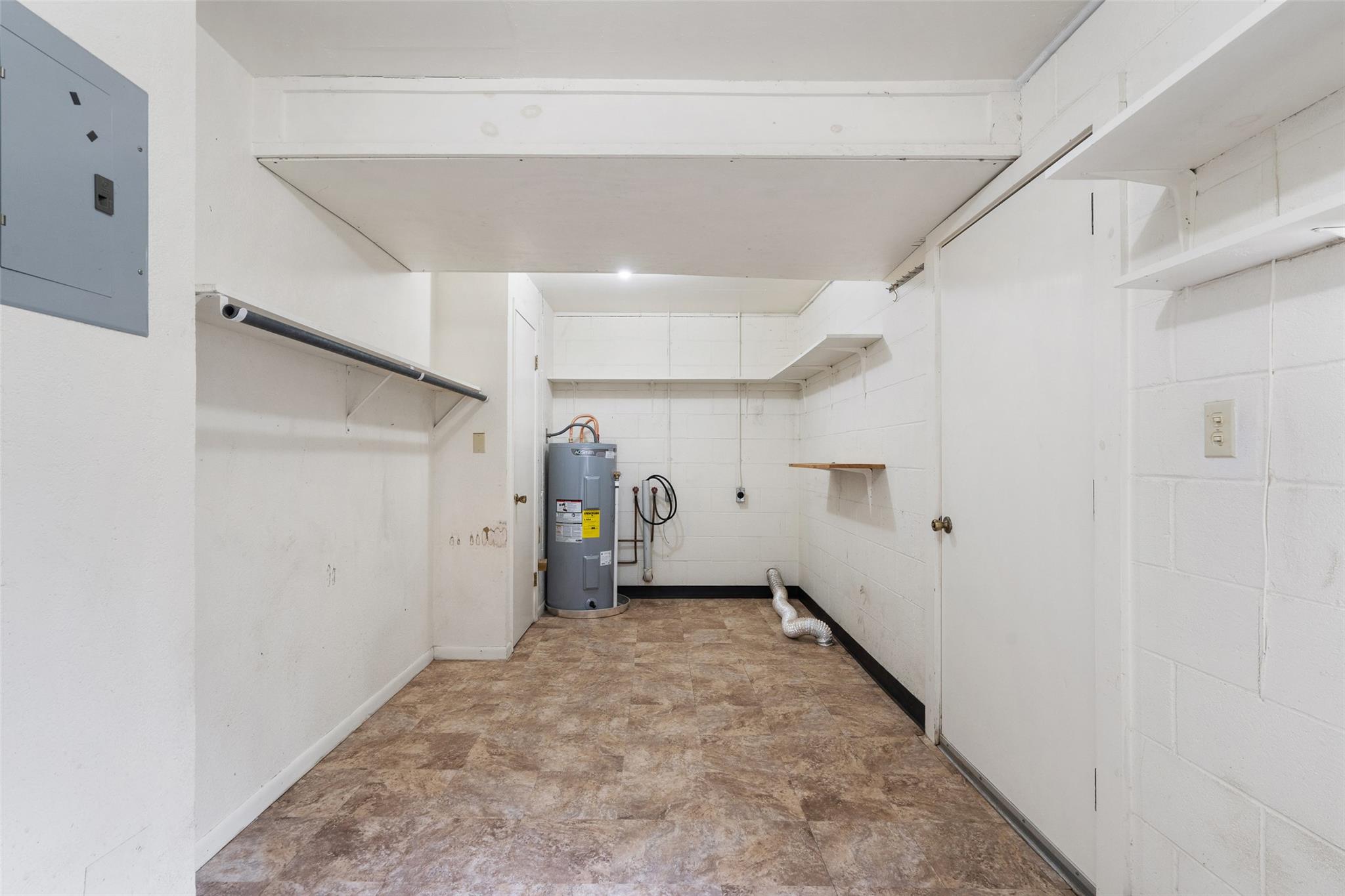 208 W 5th St, Lampasas, TX 76550