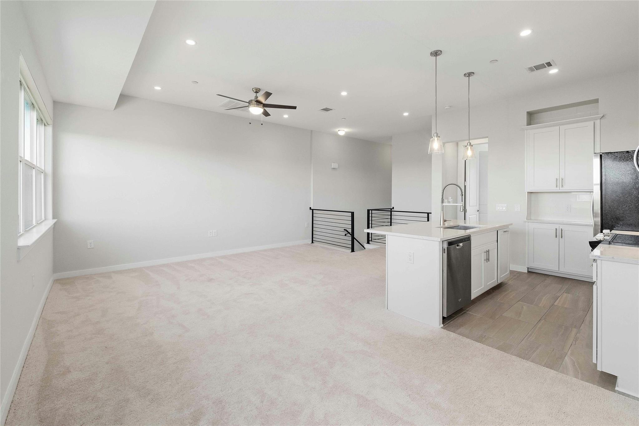 12001 Vista Parke Dr # 702, Austin, TX 78726