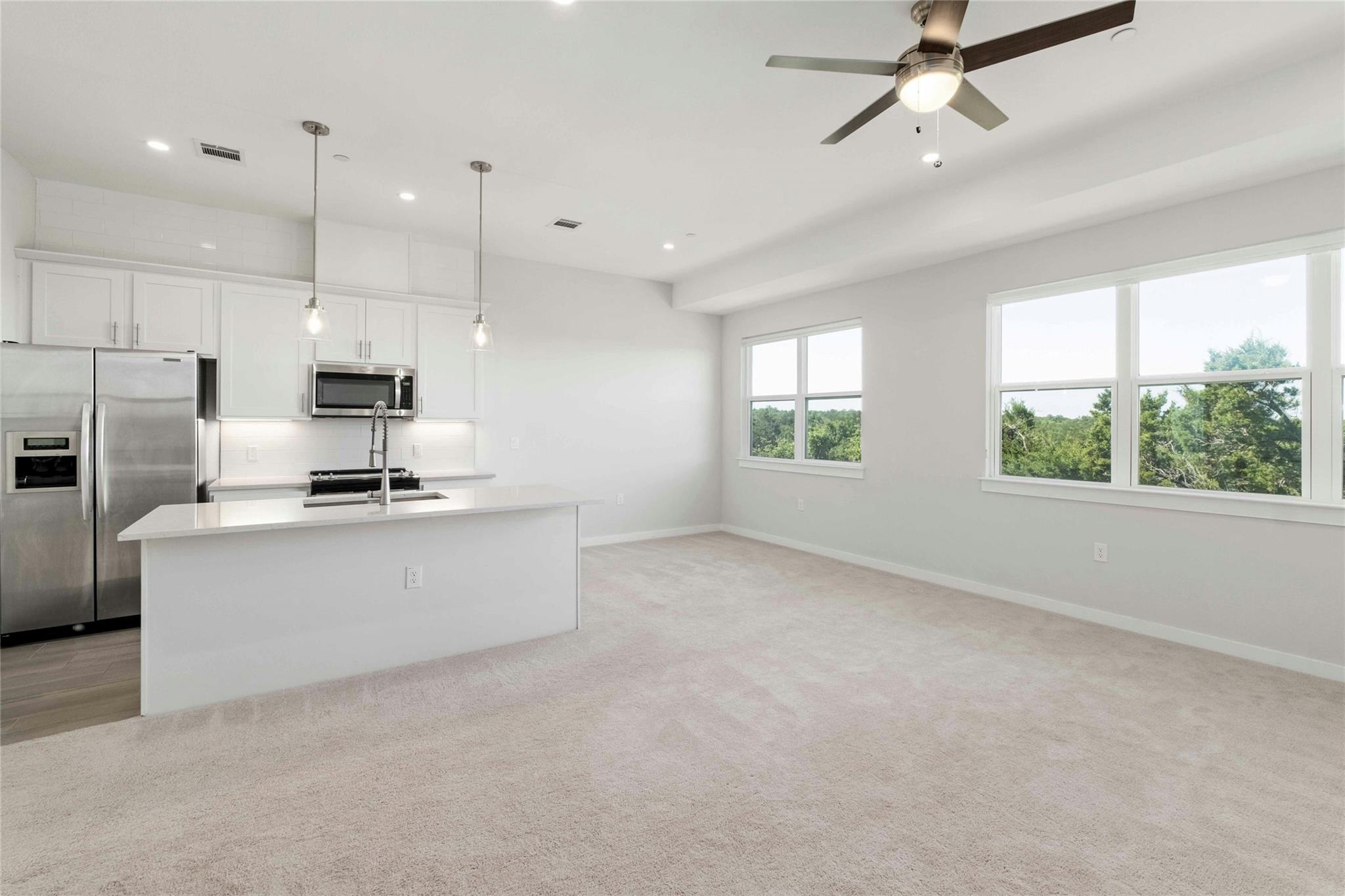 12001 Vista Parke Dr # 702, Austin, TX 78726