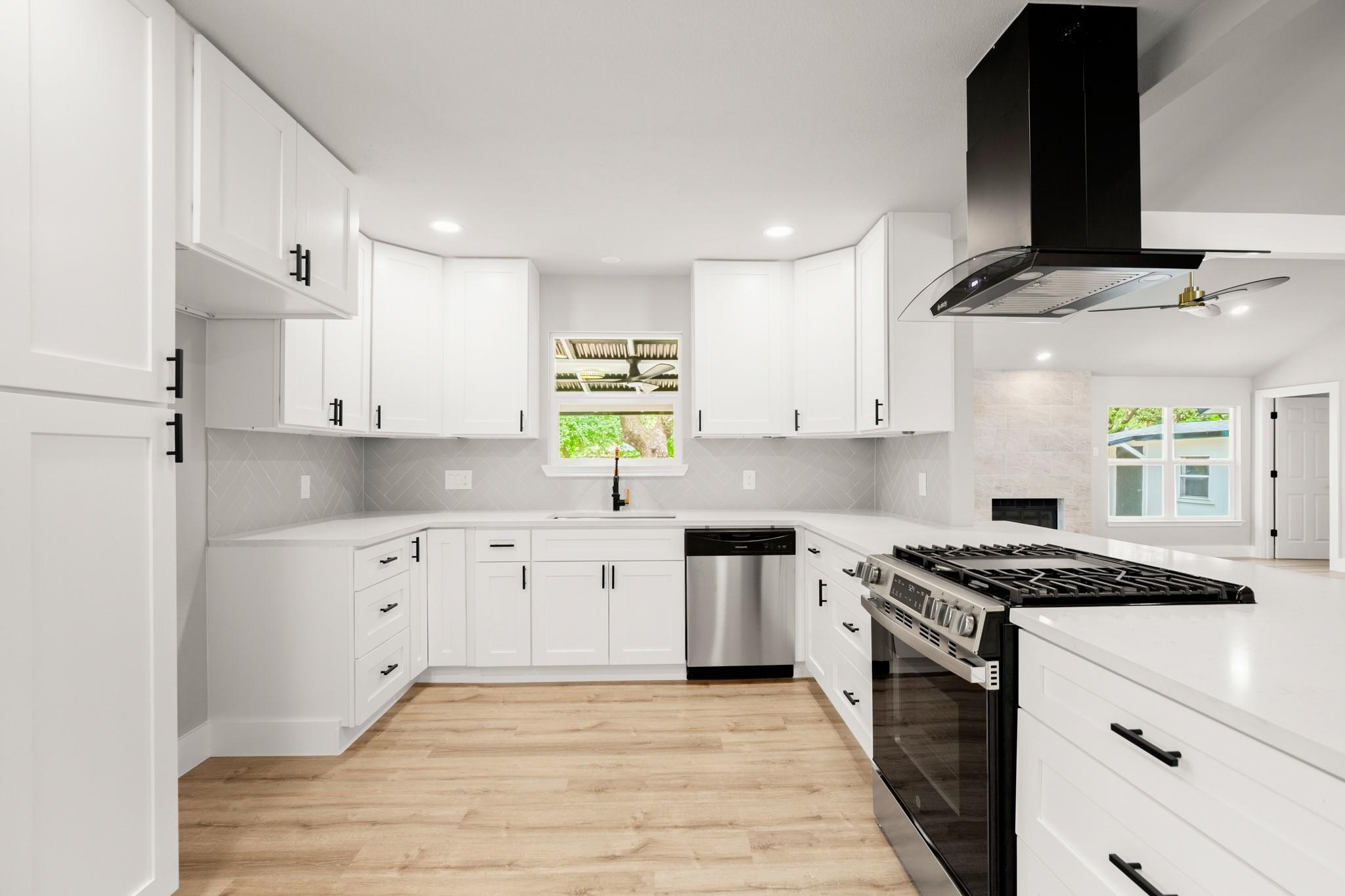 11462 Bristle Oak Trl, Austin, TX 78750