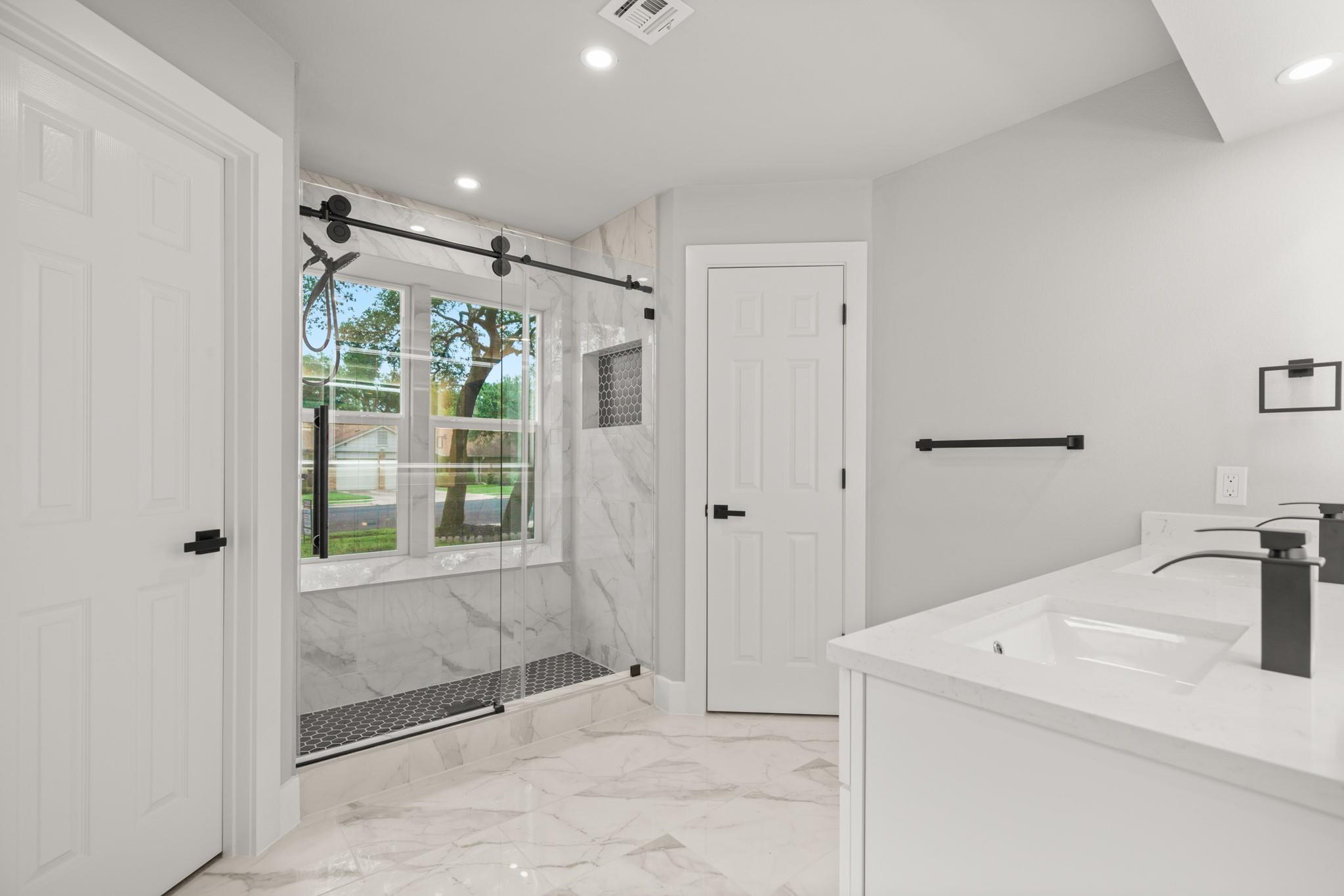 11462 Bristle Oak Trl, Austin, TX 78750