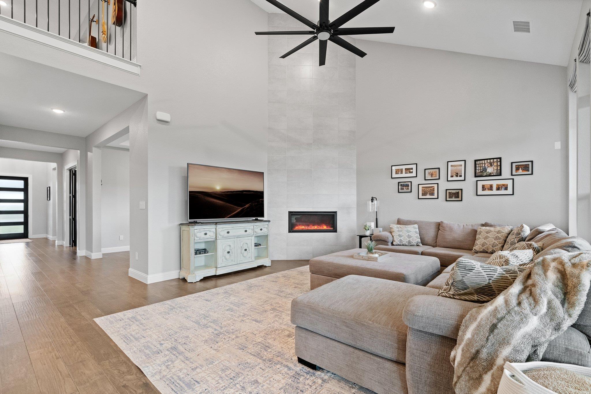 209 Northcrest Dr, Liberty Hill, TX 78642