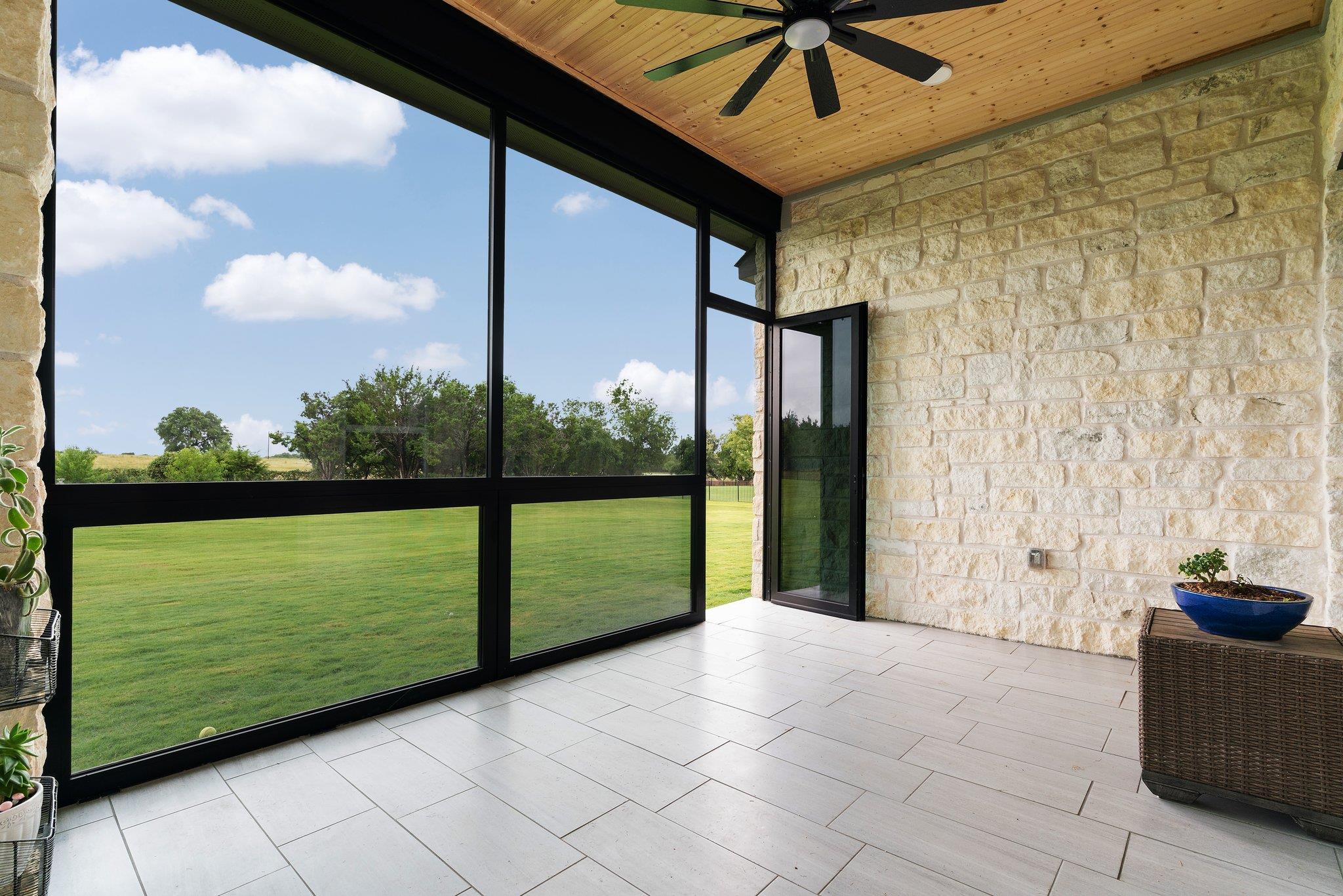 209 Northcrest Dr, Liberty Hill, TX 78642