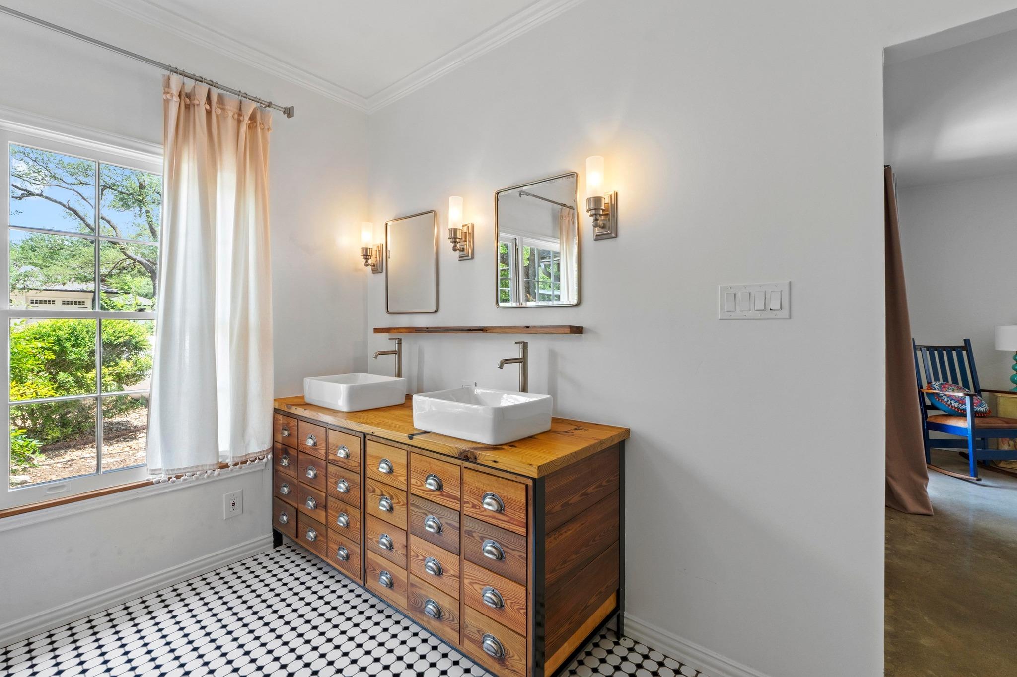 11302 Centennial Trl, Austin, TX 78726