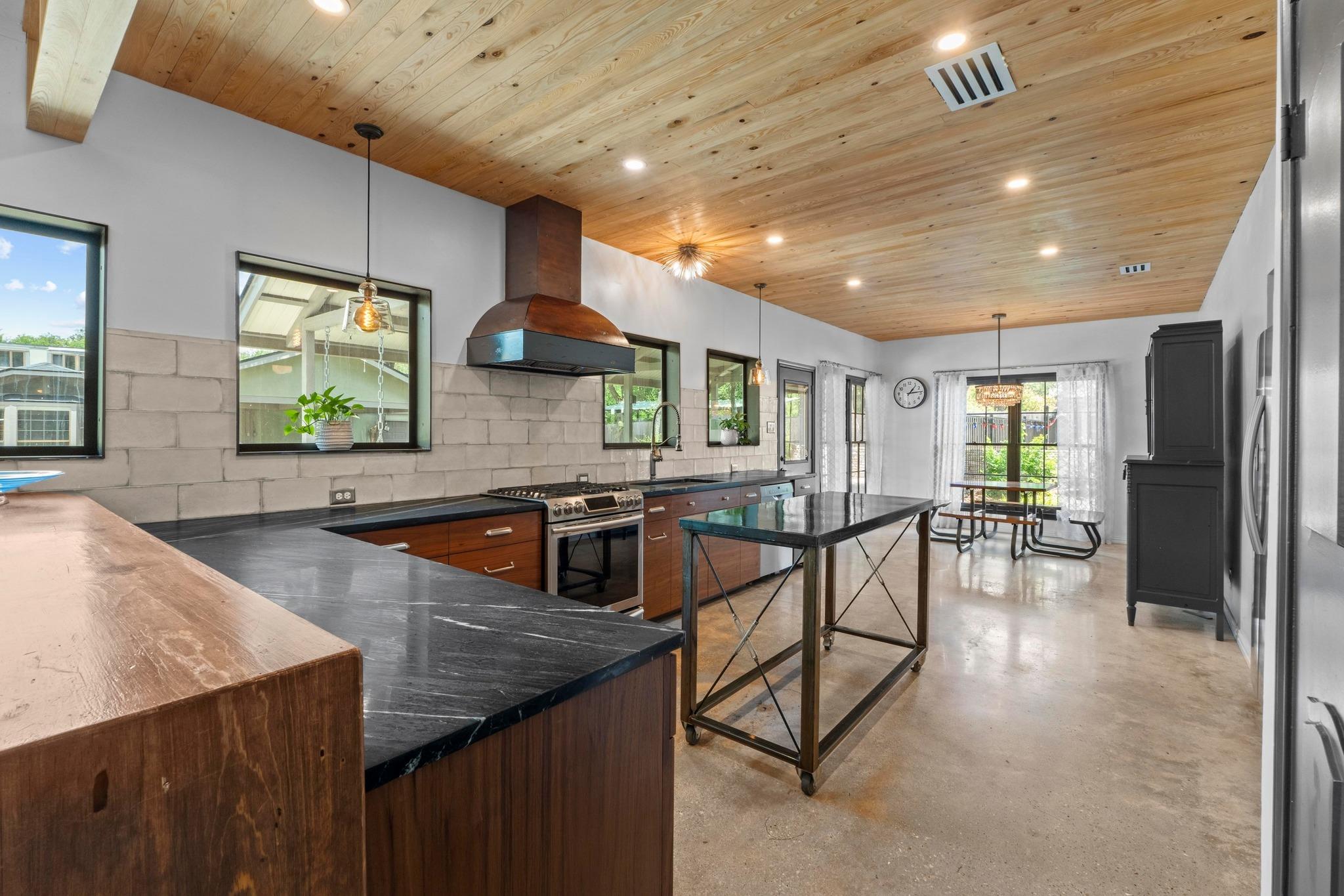 11302 Centennial Trl, Austin, TX 78726