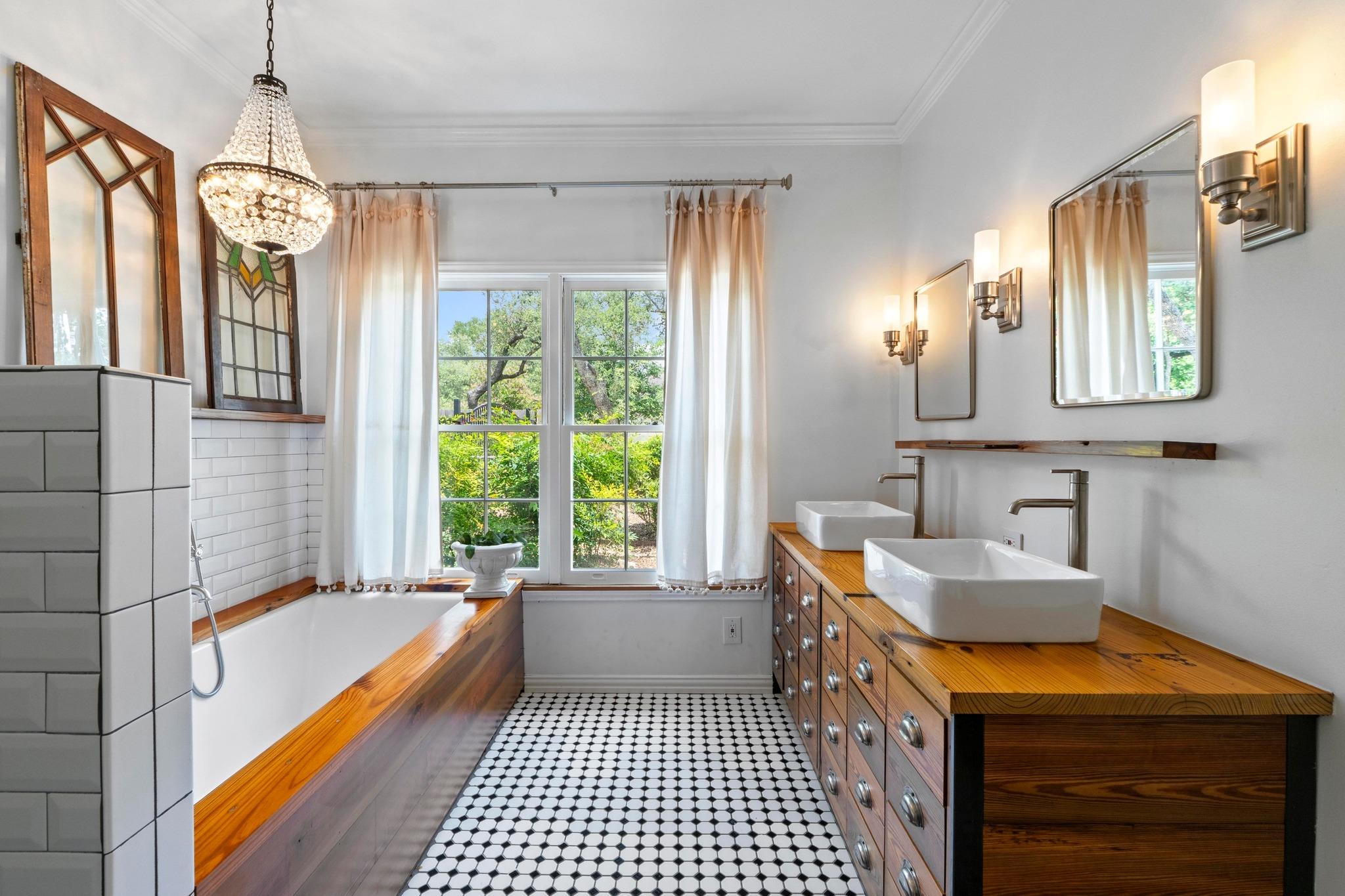 11302 Centennial Trl, Austin, TX 78726