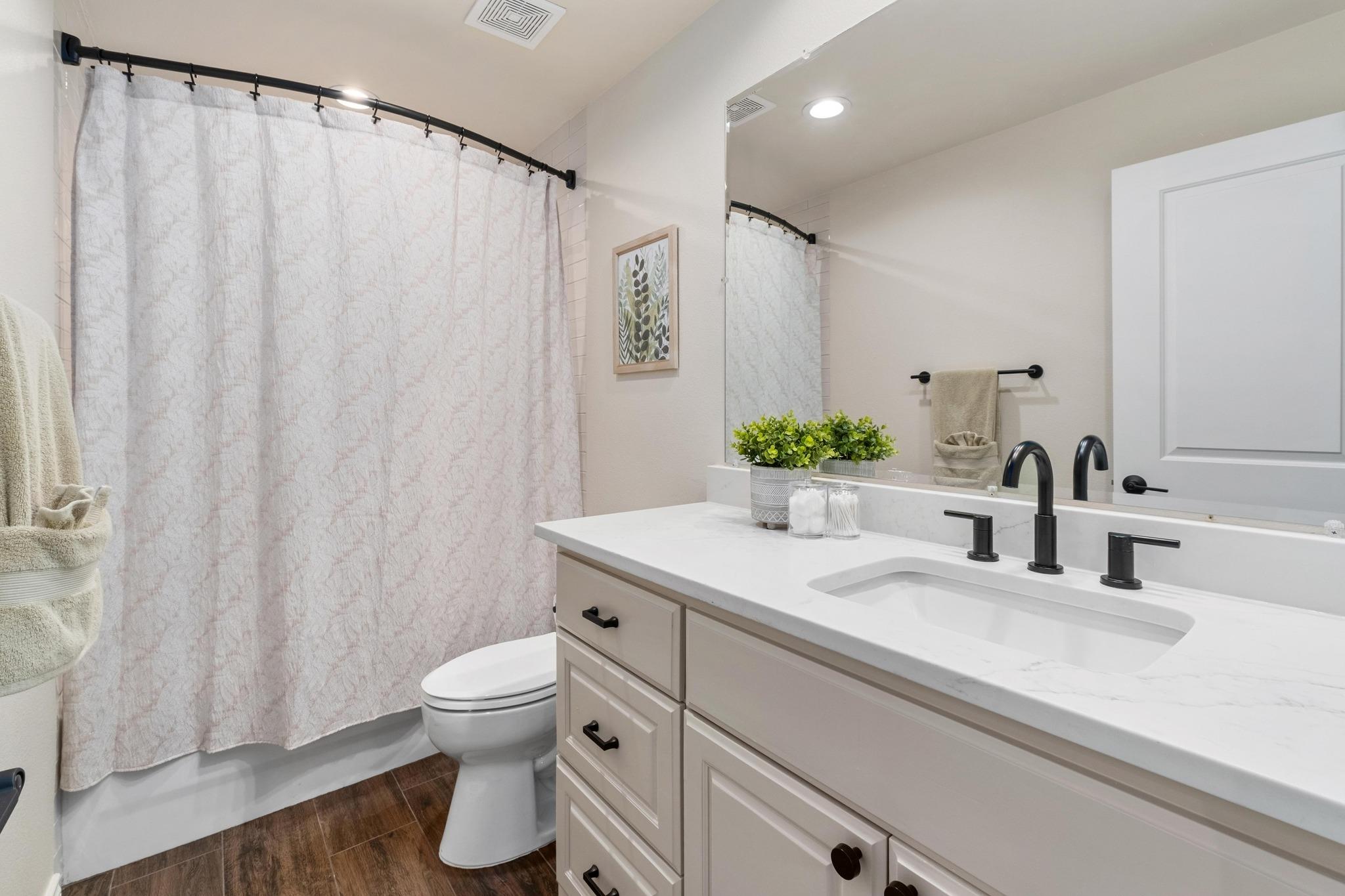 7800 Southwest Pkwy # 1010, Austin, TX 78735