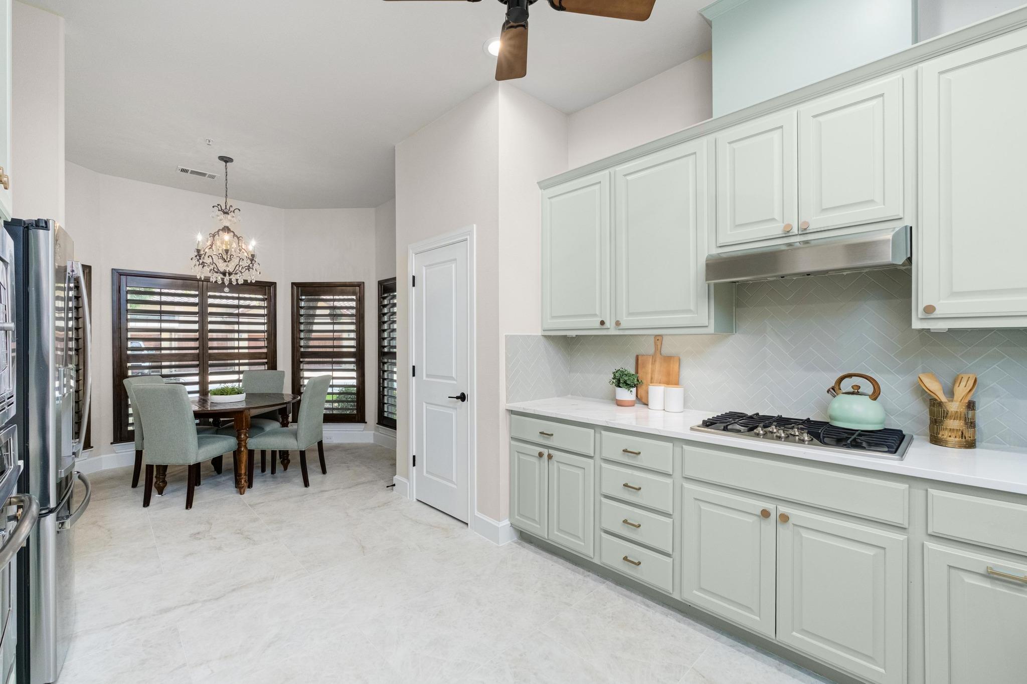 7800 Southwest Pkwy # 1010, Austin, TX 78735