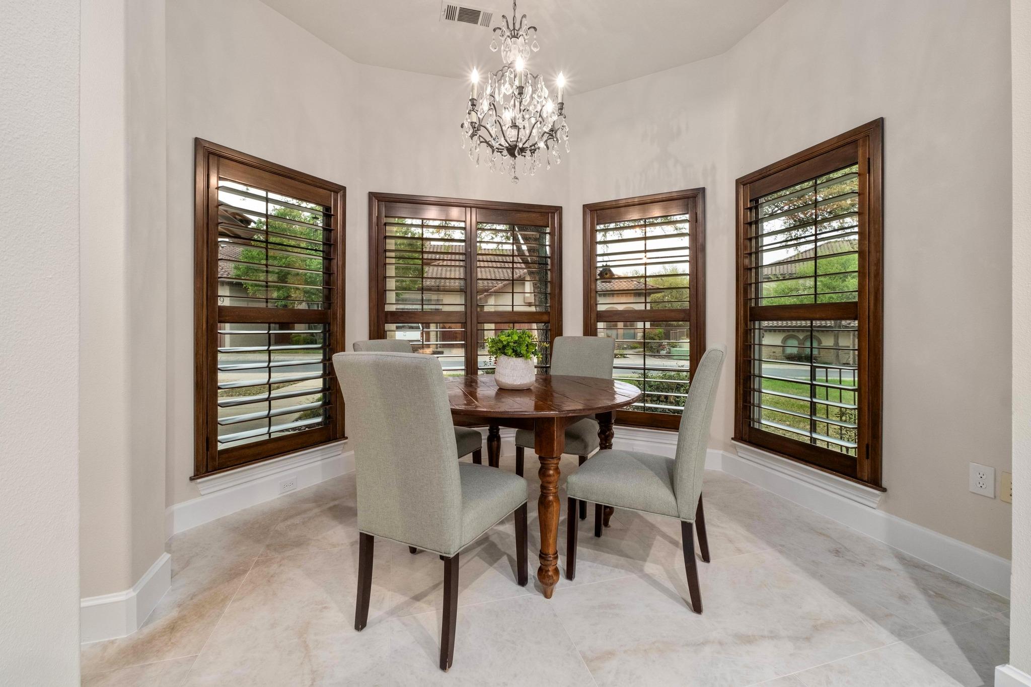 7800 Southwest Pkwy # 1010, Austin, TX 78735