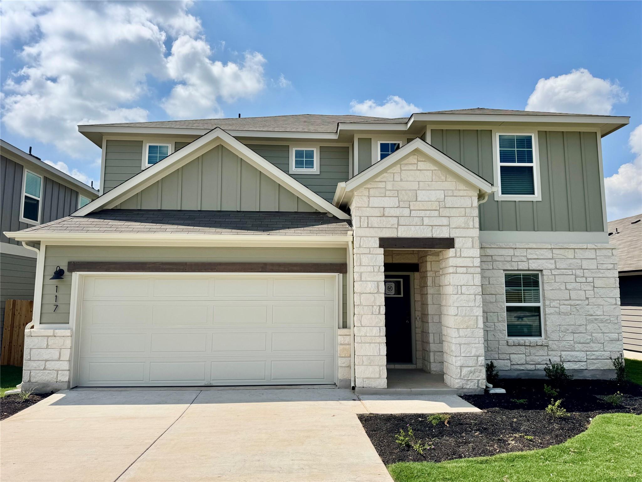 117 Bonnellis Roost, Cedar Creek, TX 78612