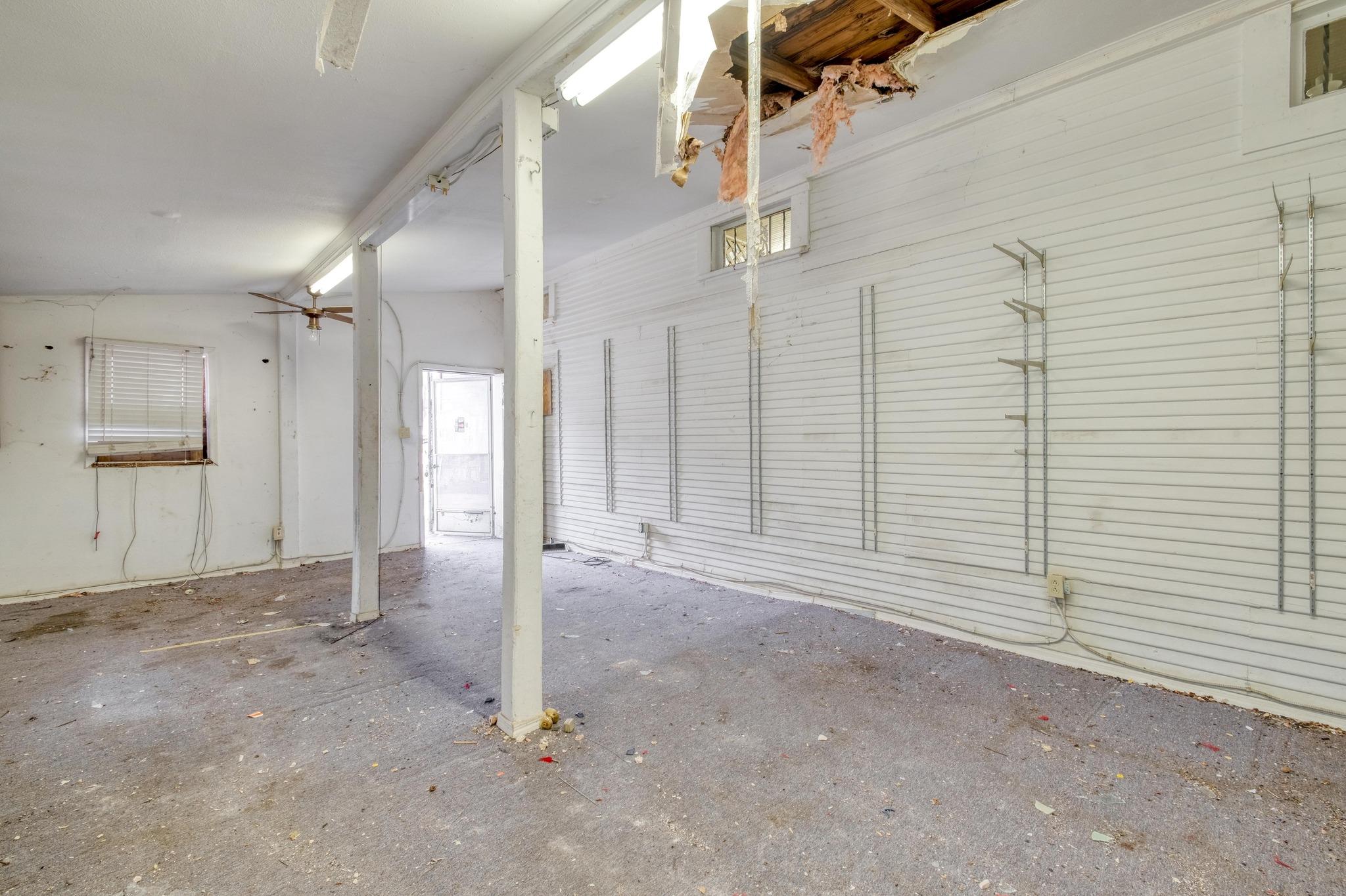 911 E 6th St, Austin, TX 78702
