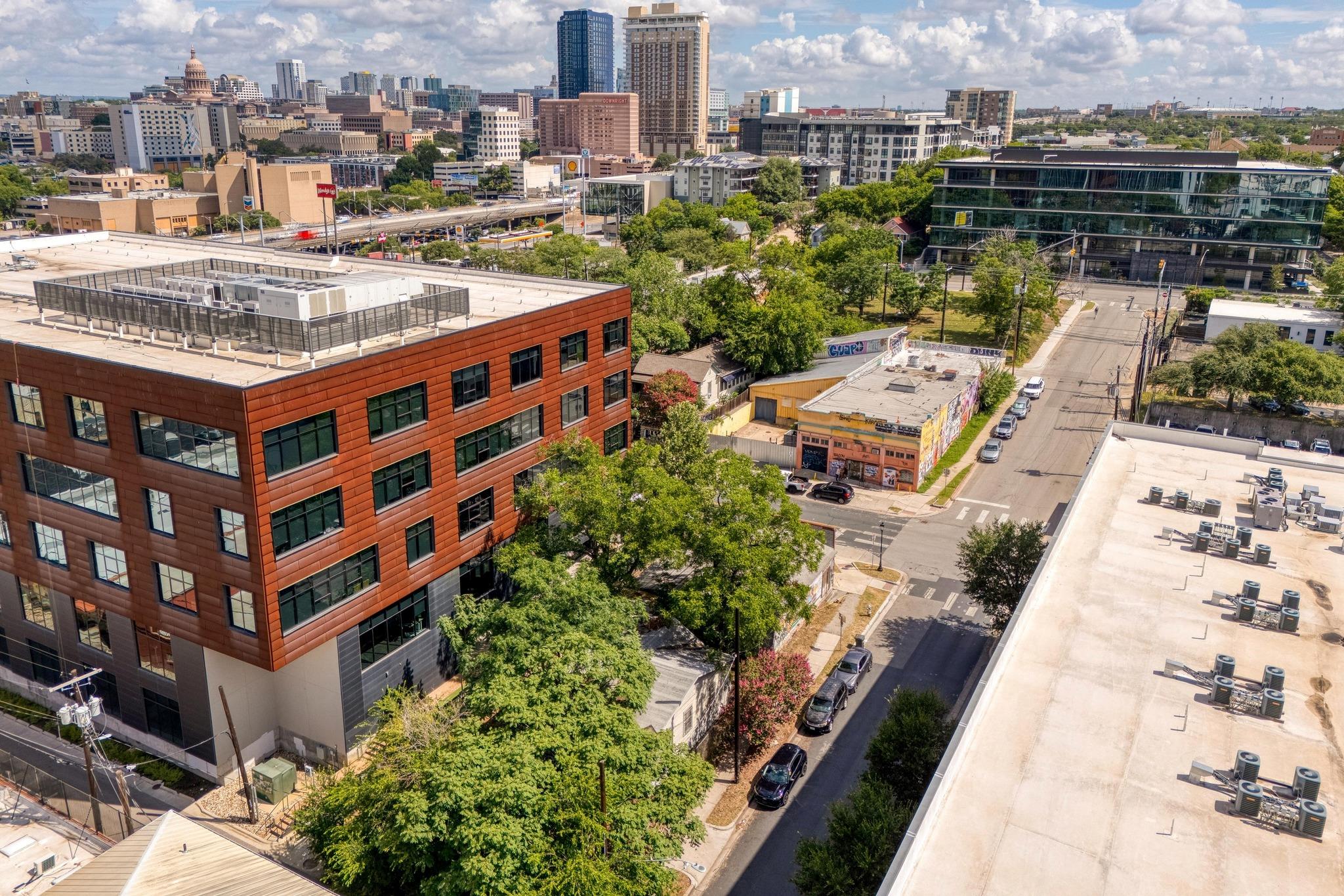 911 E 6th St, Austin, TX 78702